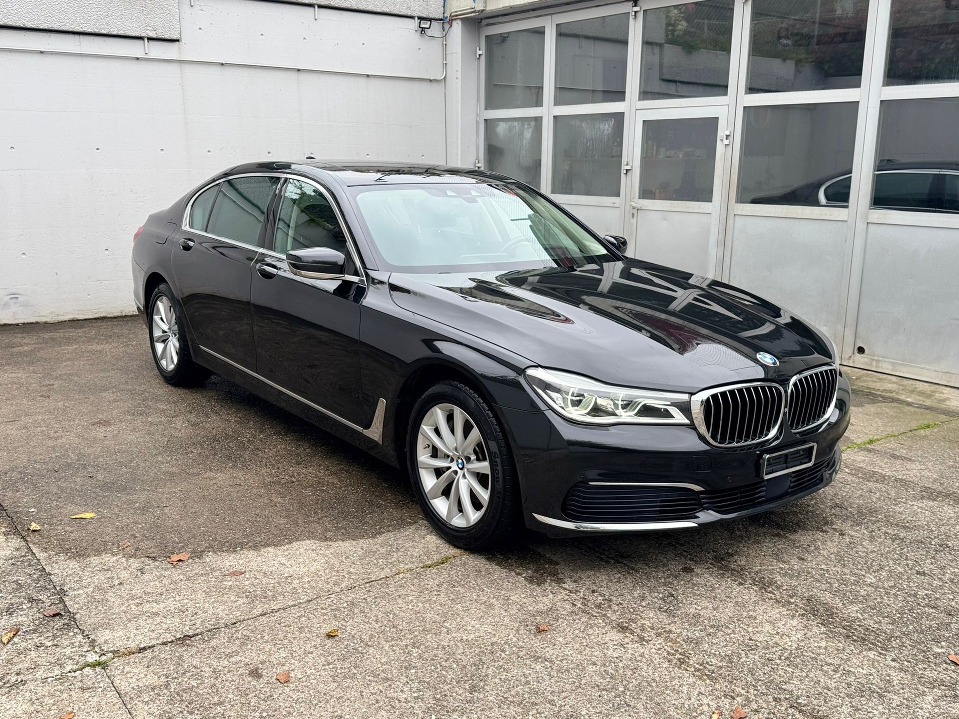 BMW 730Ld xDrive Steptronic-image-4