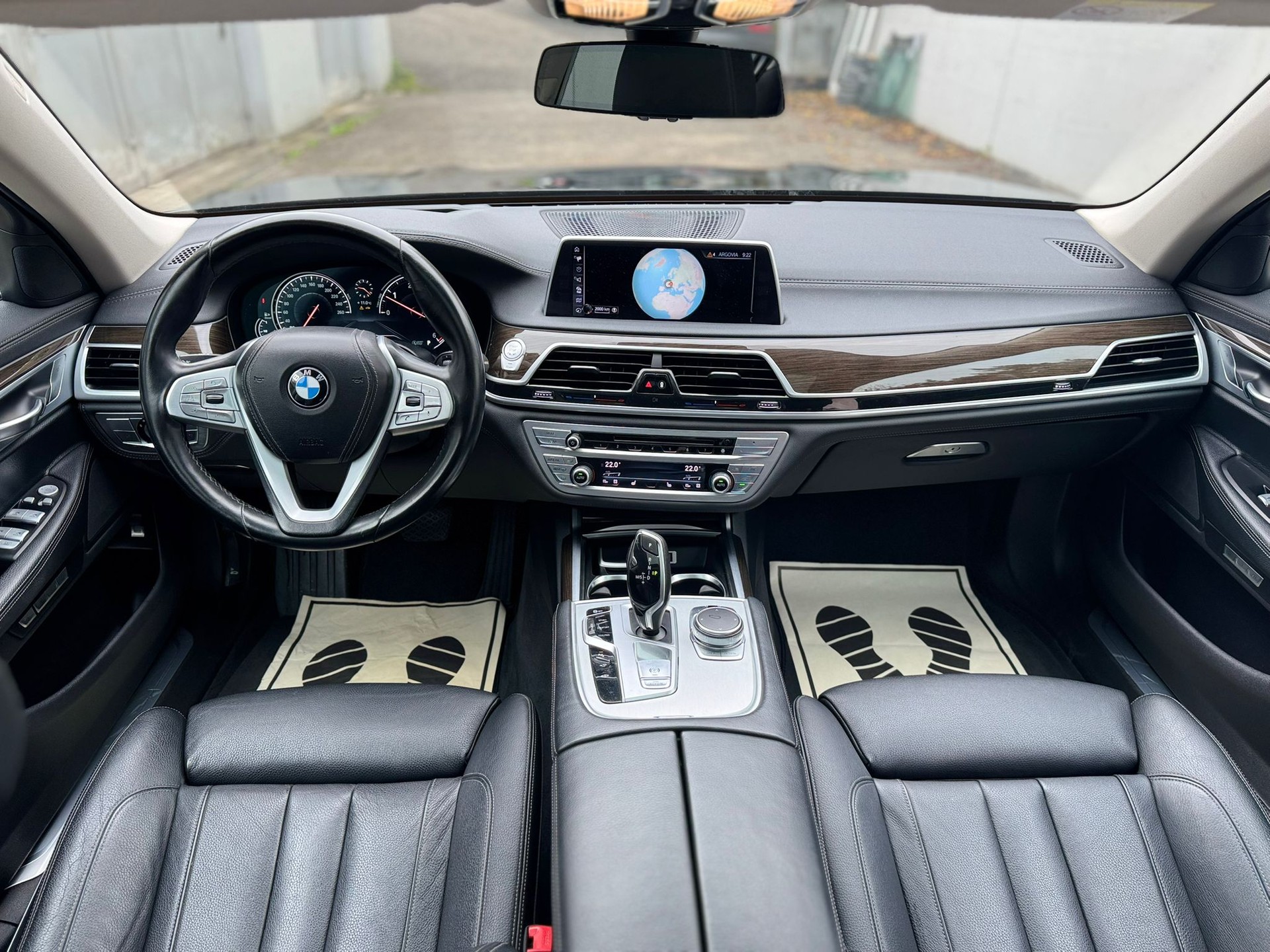 BMW 730Ld xDrive Steptronic-image-10