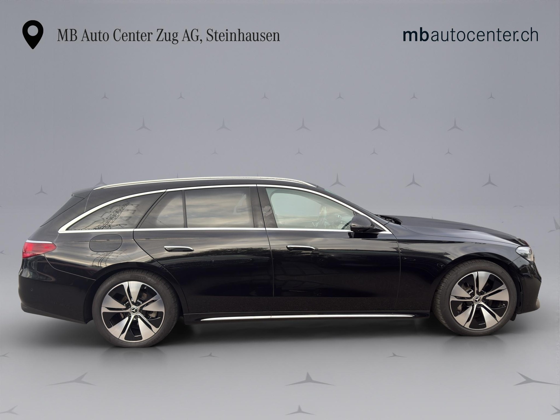 MERCEDES-BENZ E 220 d Exclusive 4matic Kombi-image-6