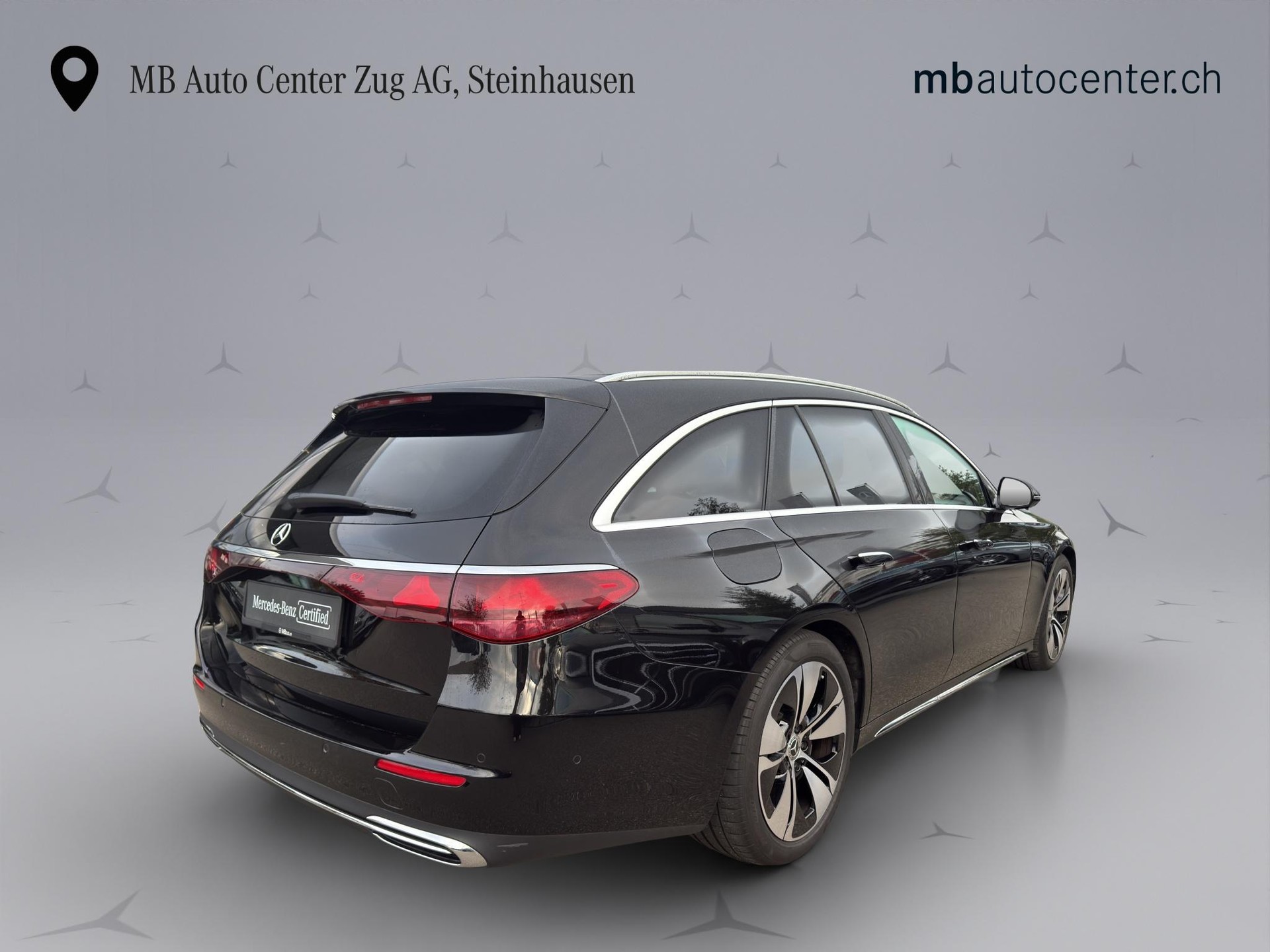 MERCEDES-BENZ E 220 d Exclusive 4matic Kombi-image-5