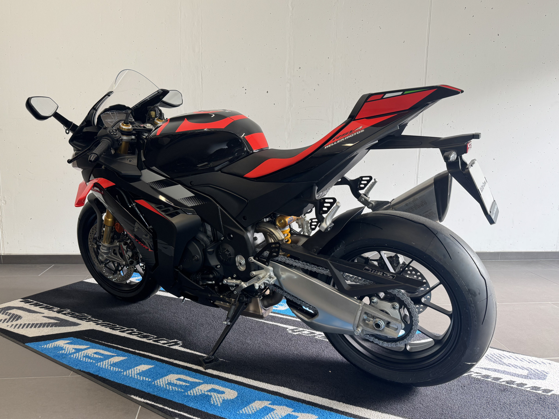 APRILIA RSV4 1100 E5+ Factory-image-3