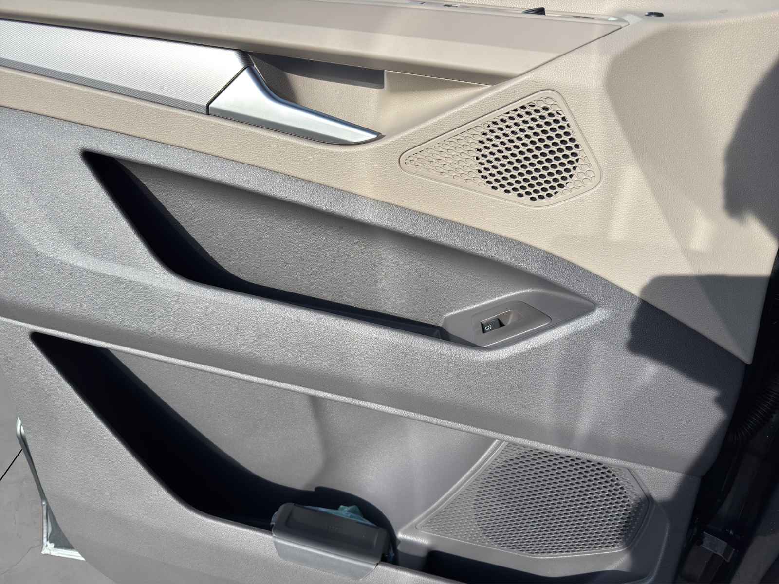 VW Multivan 1.5 eHybrid Liberty 4Motion DSG-image-7