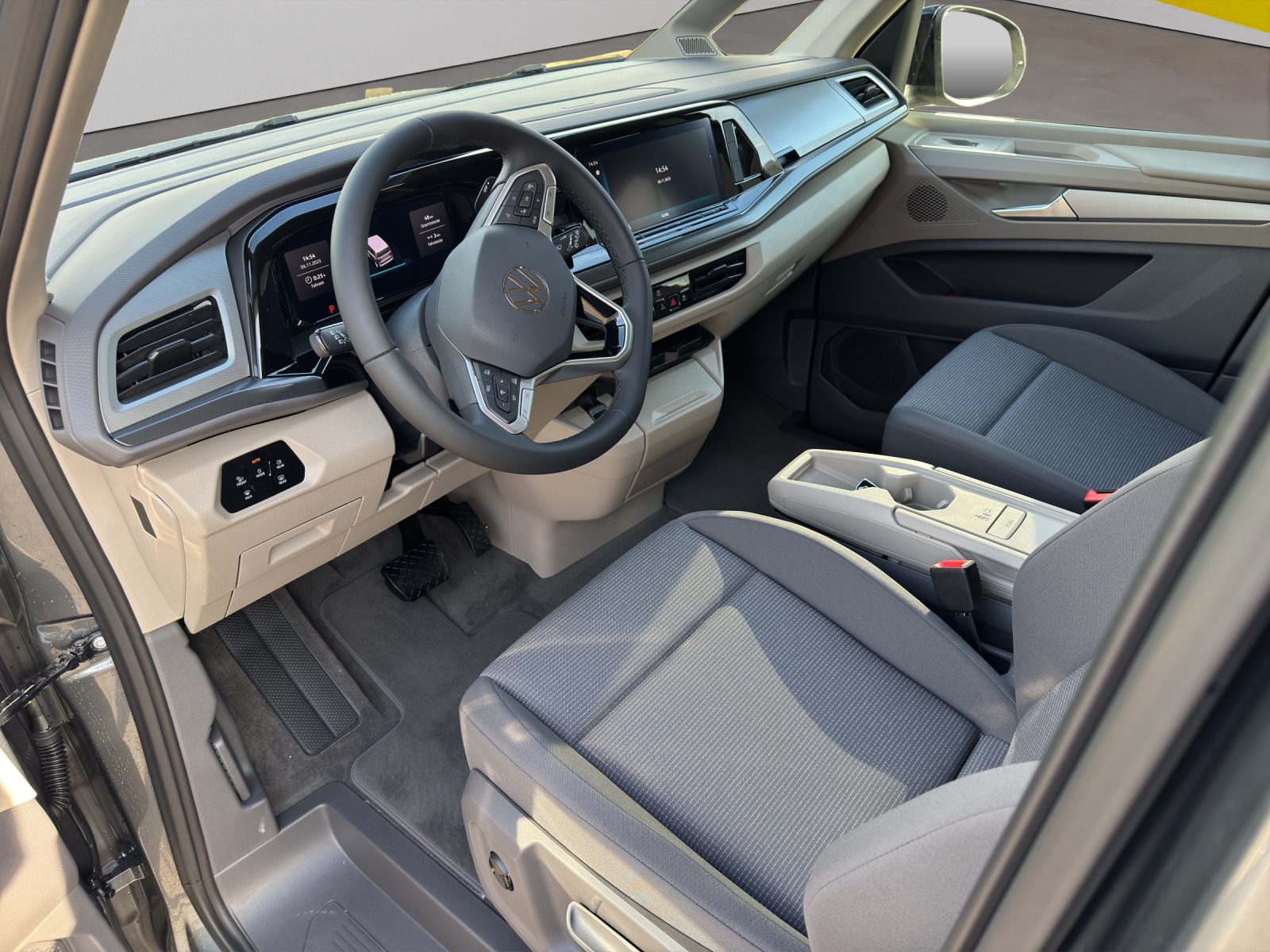VW Multivan 1.5 eHybrid Liberty 4Motion DSG-image-4