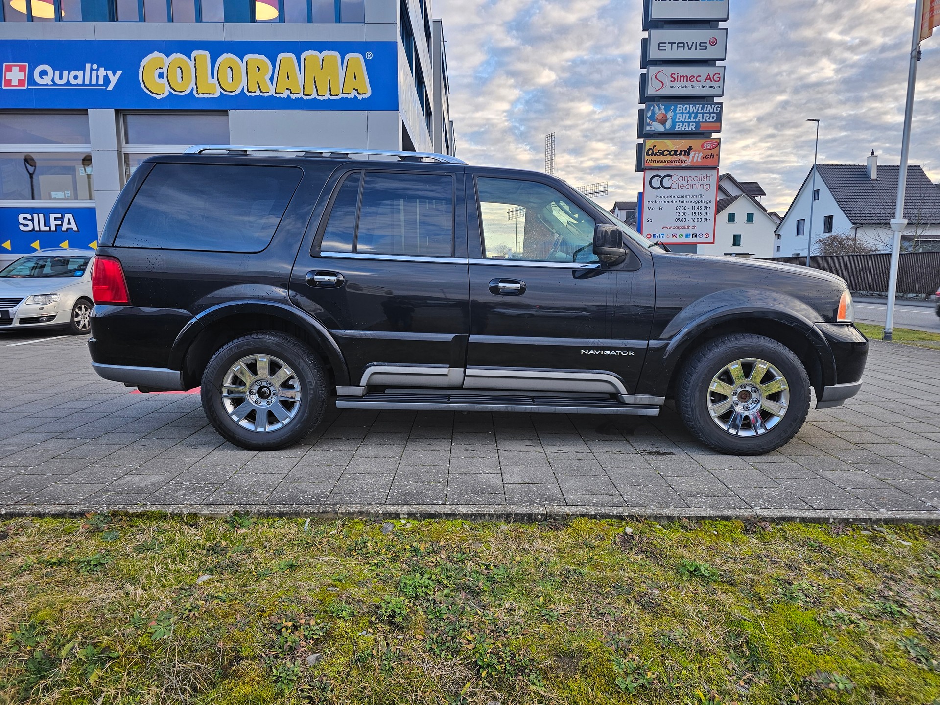 LINCOLN Navigator-image-5