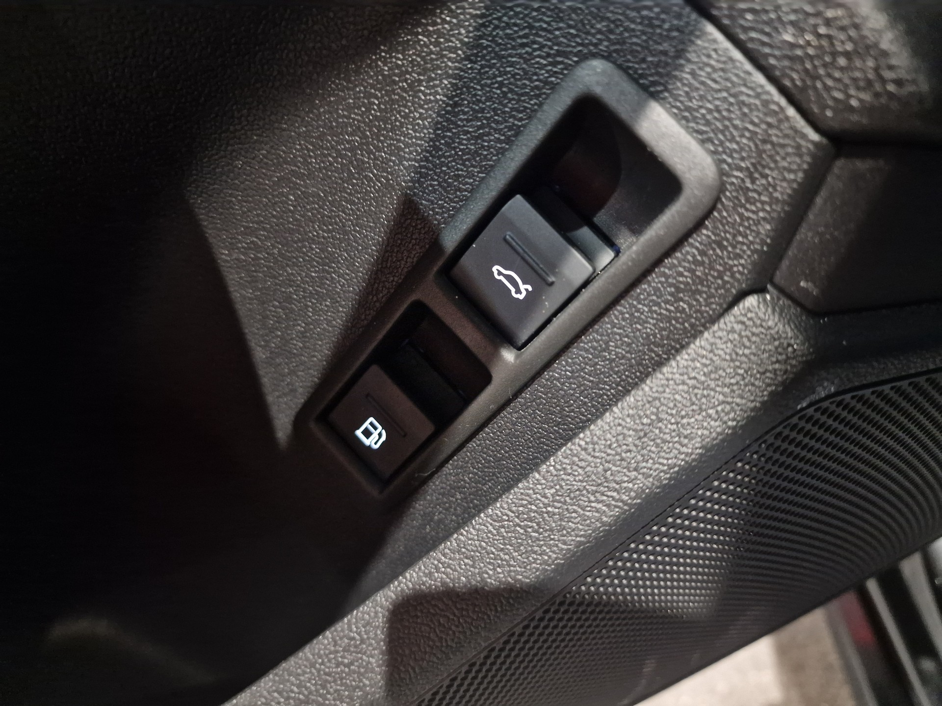 AUDI A3 Sportback 40 TFSI e S line S-tronic-image-23