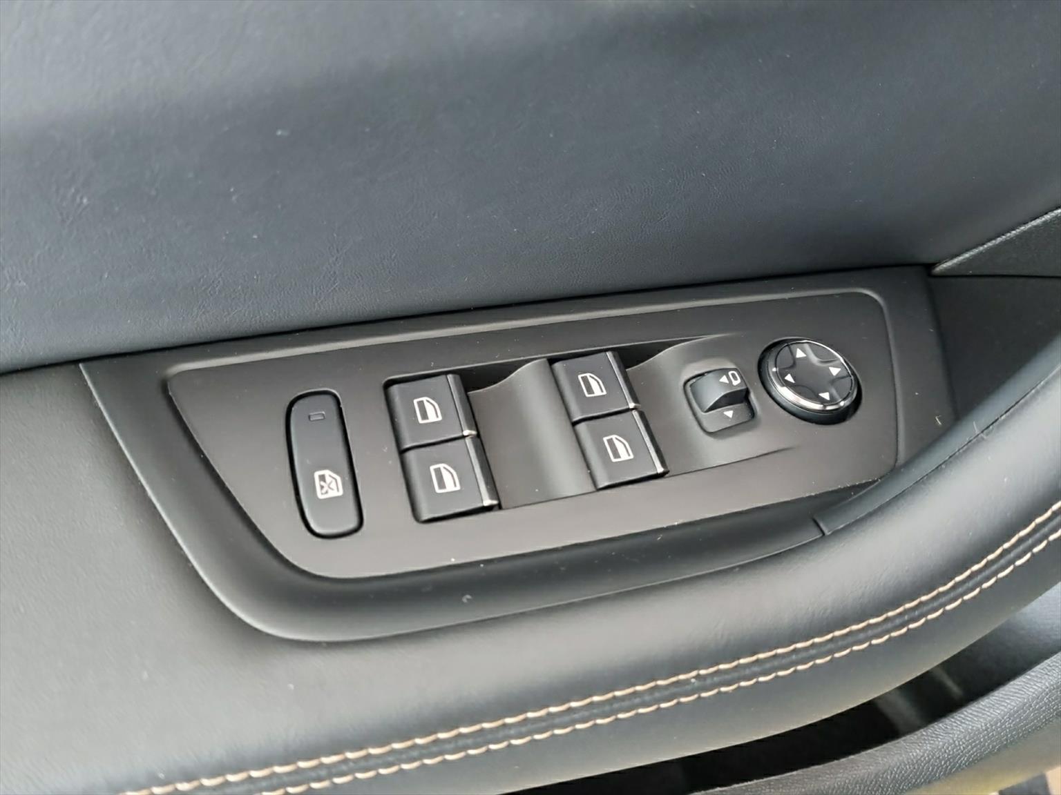 PEUGEOT 508 SW 1.6 Pure Tech GT Line EAT8-image-8