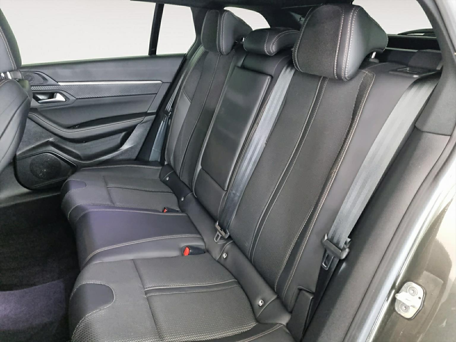 PEUGEOT 508 SW 1.6 Pure Tech GT Line EAT8-image-14