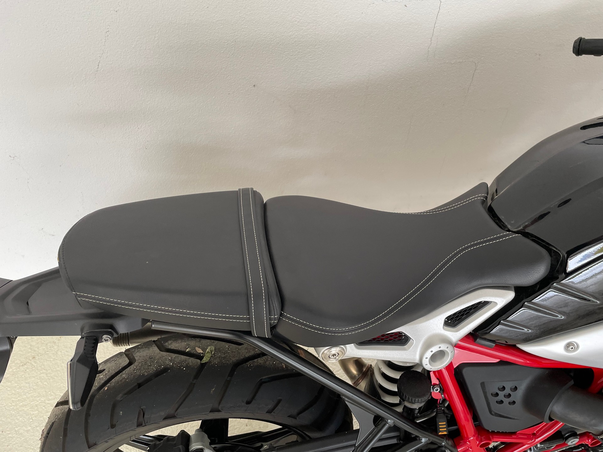 BMW R nineT Scrambler-image-3