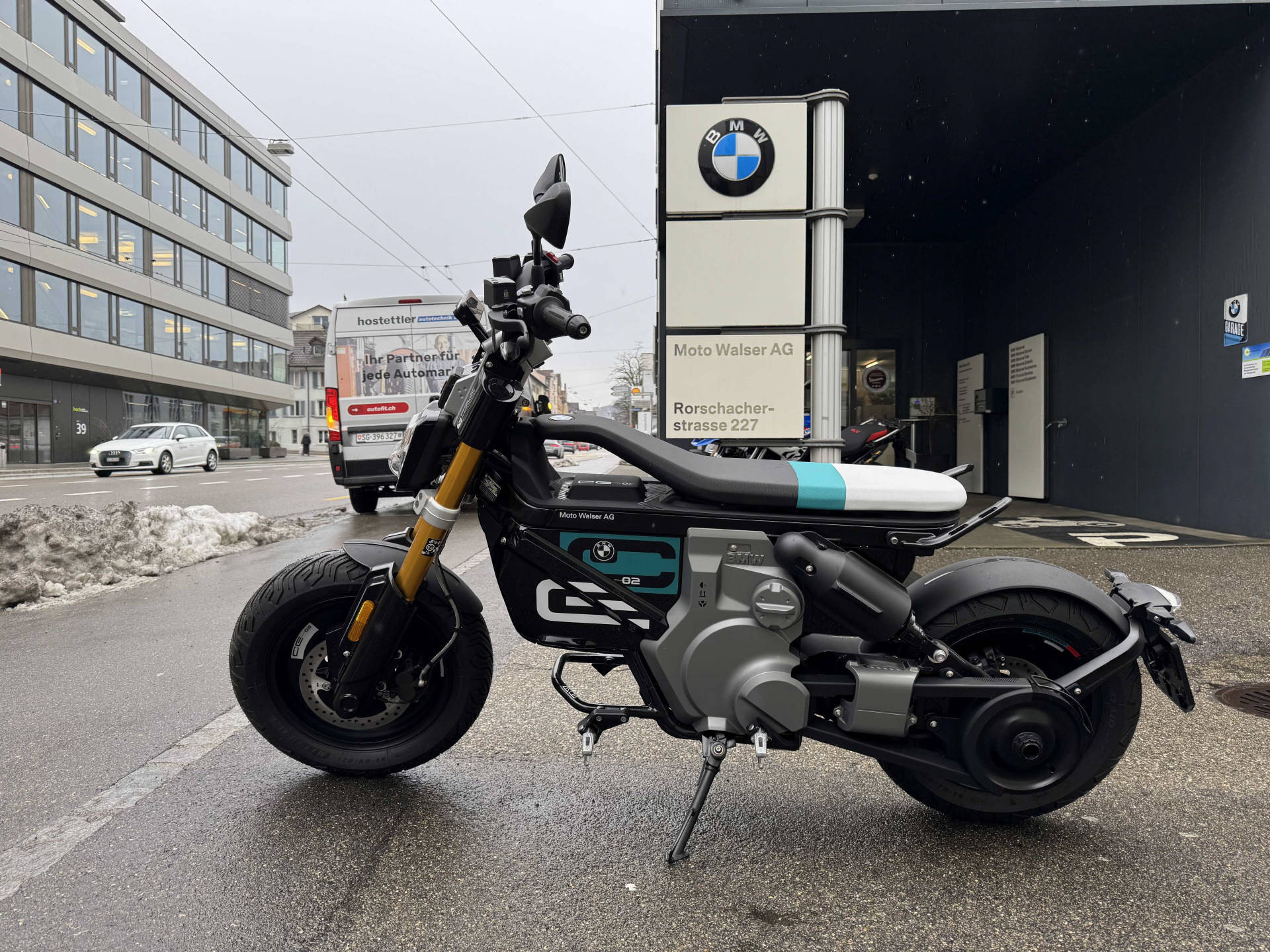 BMW CE 02-image-2