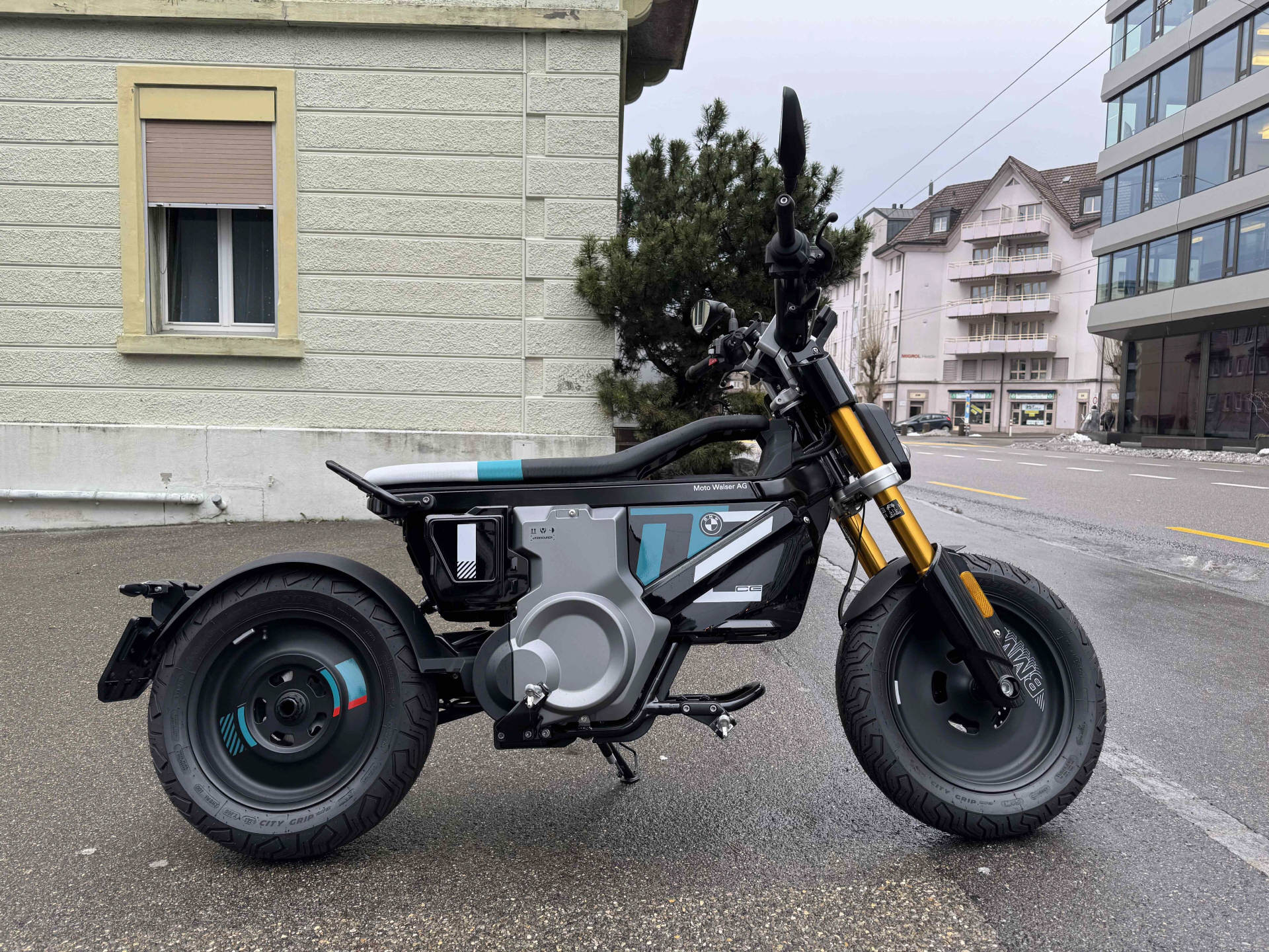 BMW CE 02-image-5