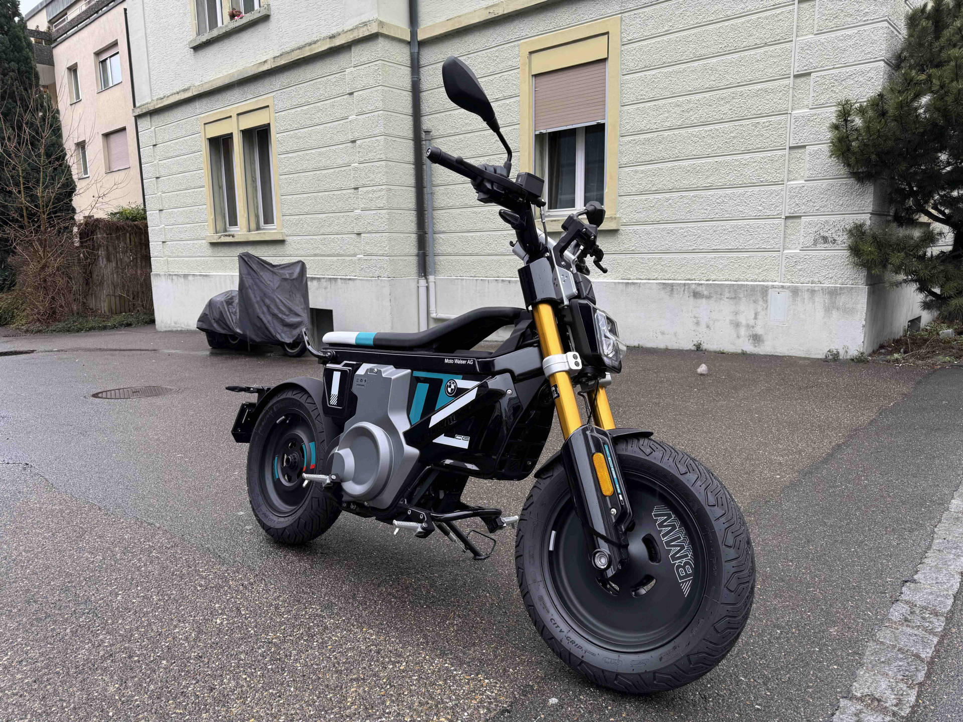 BMW CE 02-image-6