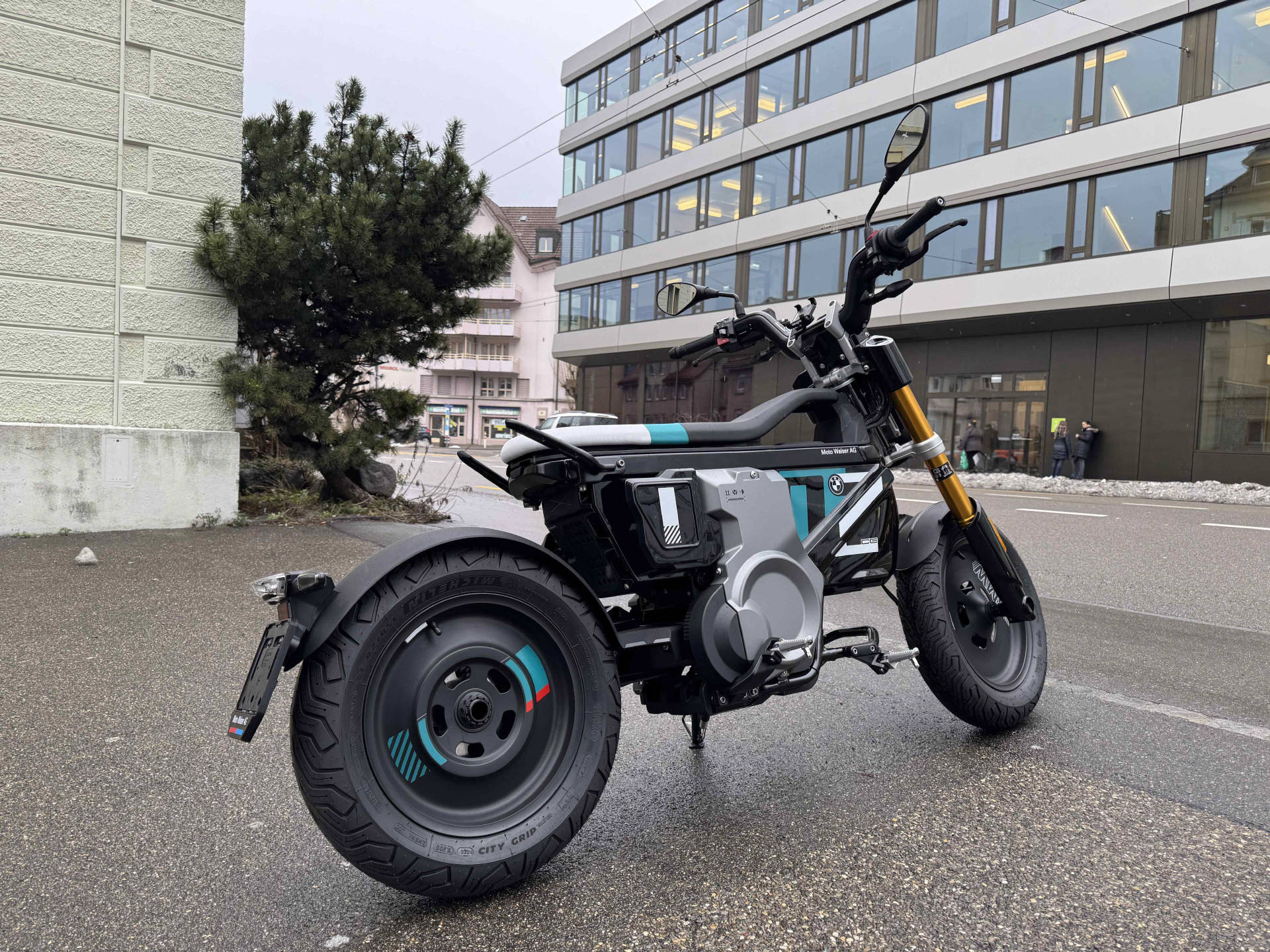 BMW CE 02-image-4