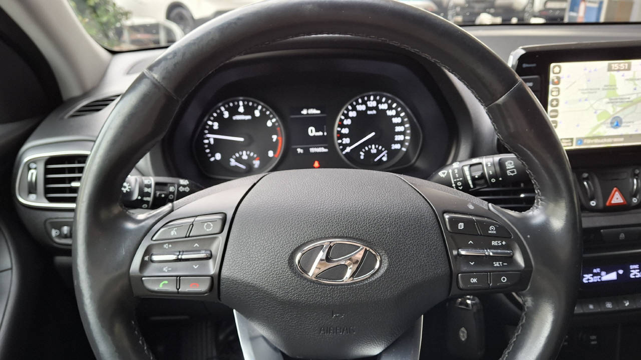 HYUNDAI i30 Wagon 1.0 T-GDi Amplia-image-10