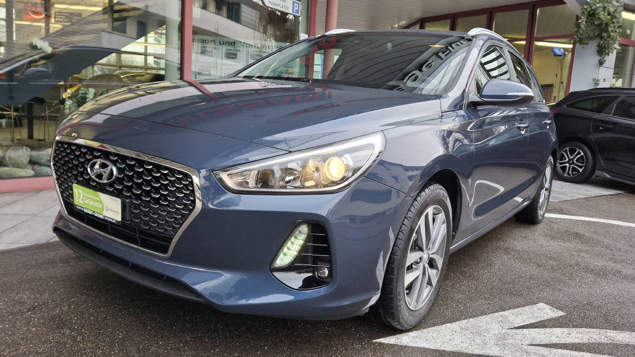 HYUNDAI i30 Wagon 1.0 T-GDi Amplia-image-1