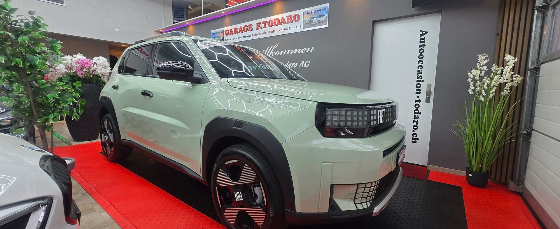 FIAT Grande Panda MHEV La Prima-showroom-element-1