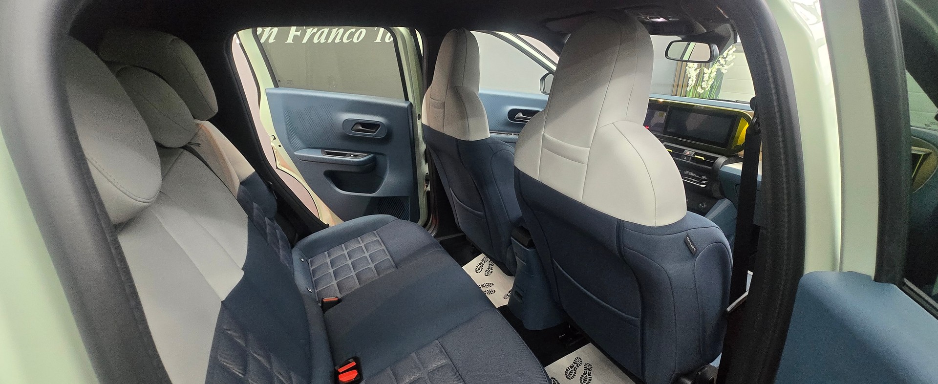 FIAT Grande Panda MHEV La Prima-image-16