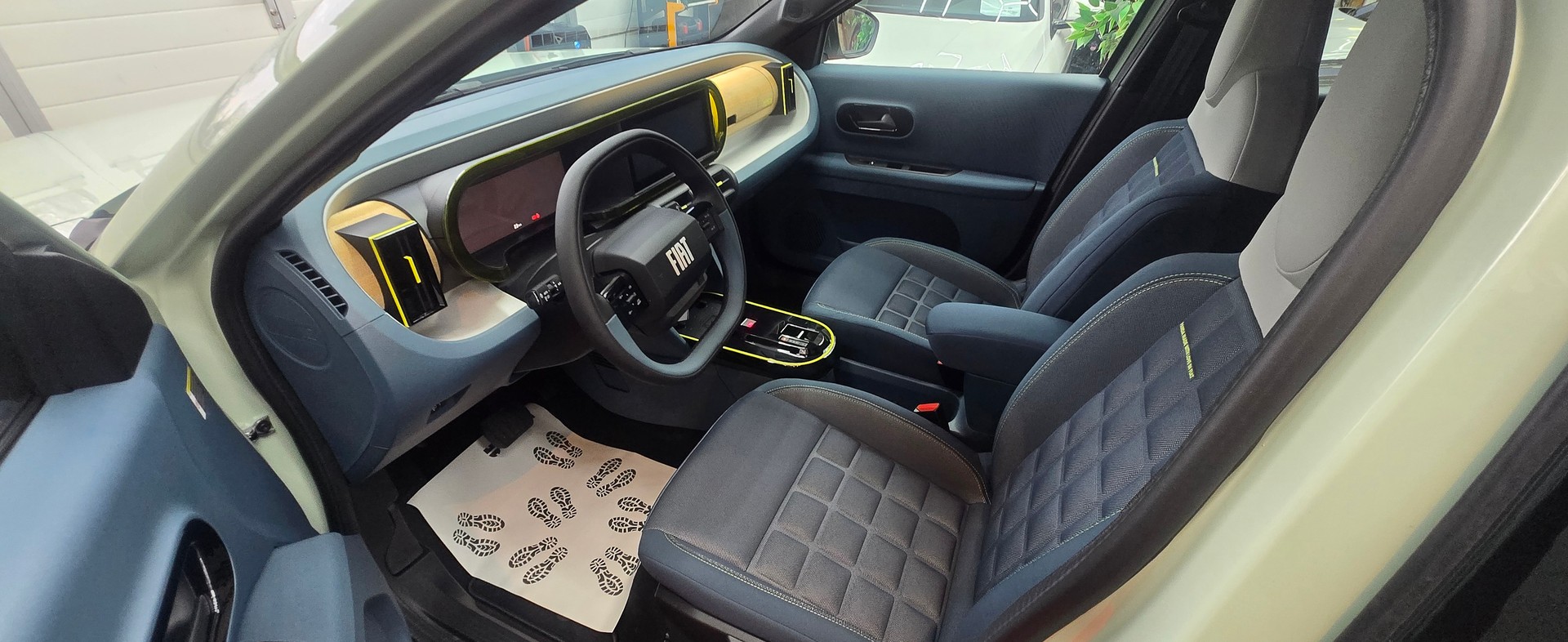 FIAT Grande Panda MHEV La Prima-image-13