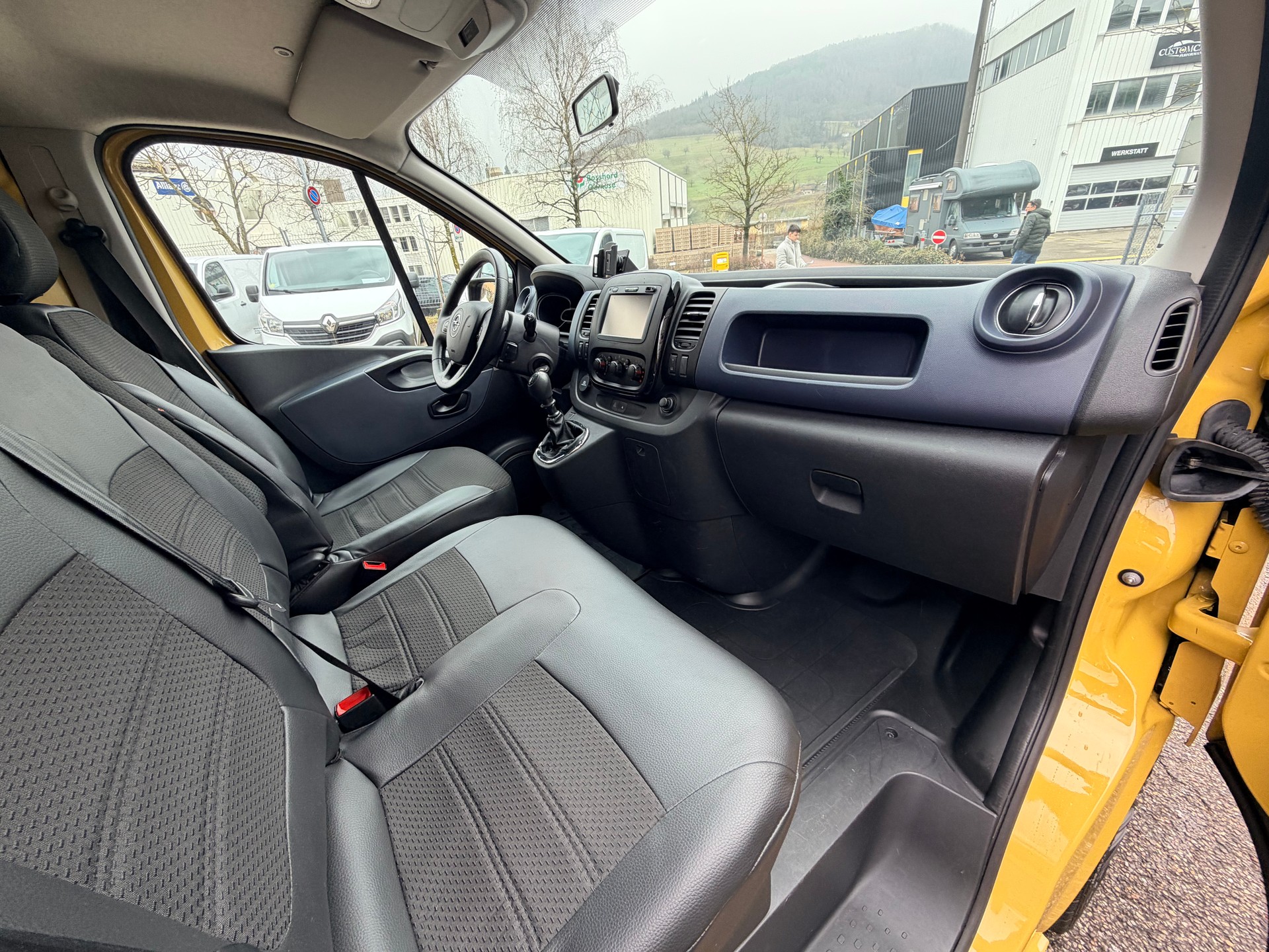 OPEL Vivaro 1.6 CDTI 2.7t L1H1-image-9