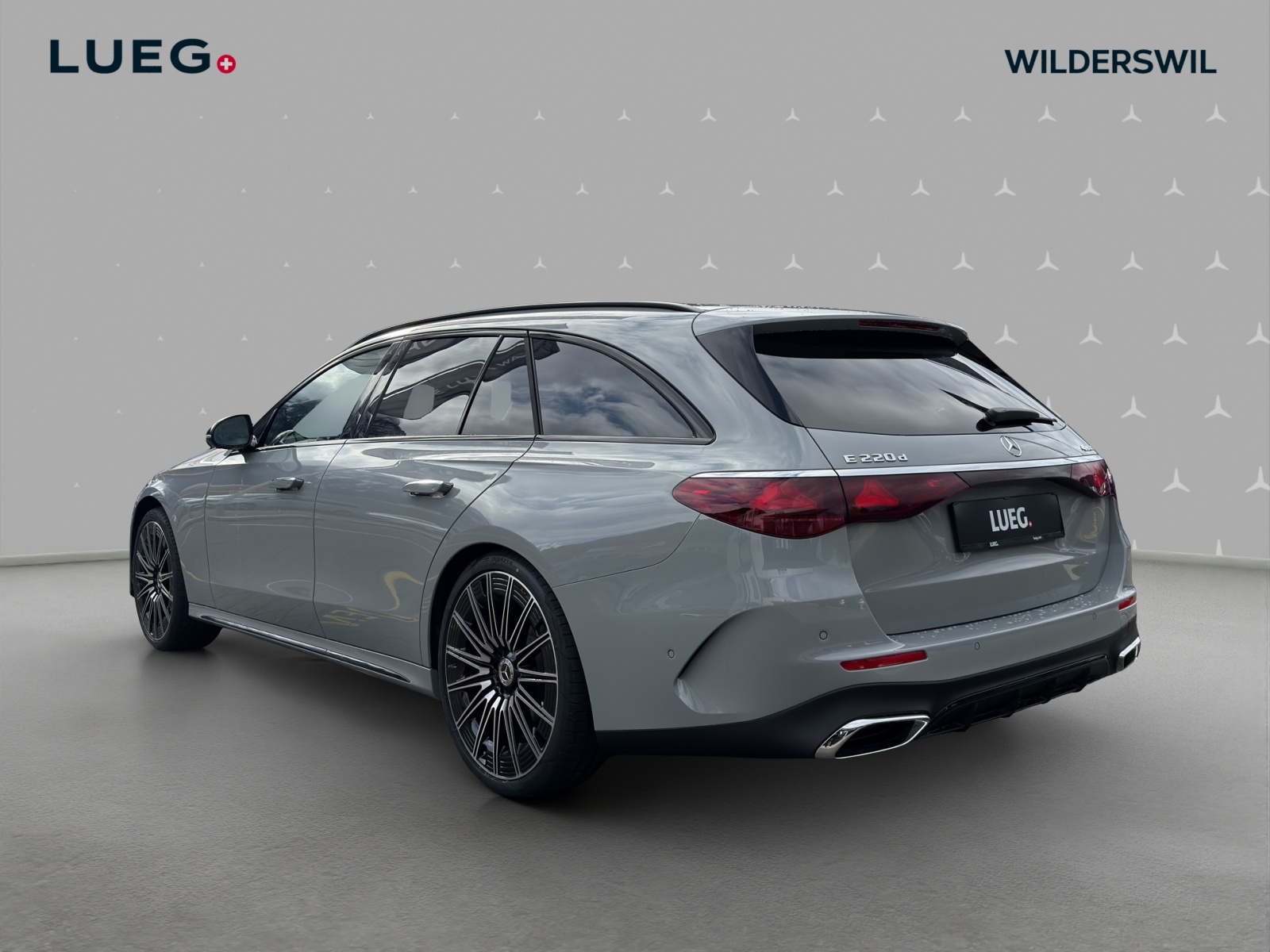 MERCEDES-BENZ E 220 d T 4Matic 9G-Tronic-image-2
