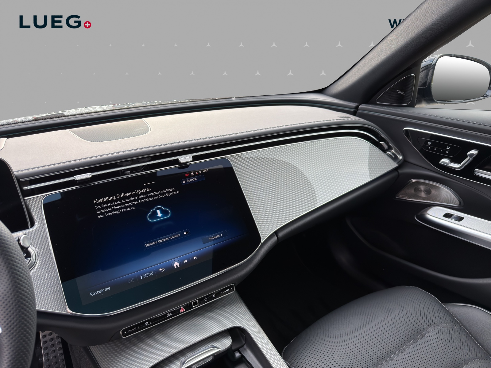 MERCEDES-BENZ E 220 d T 4Matic 9G-Tronic-image-11