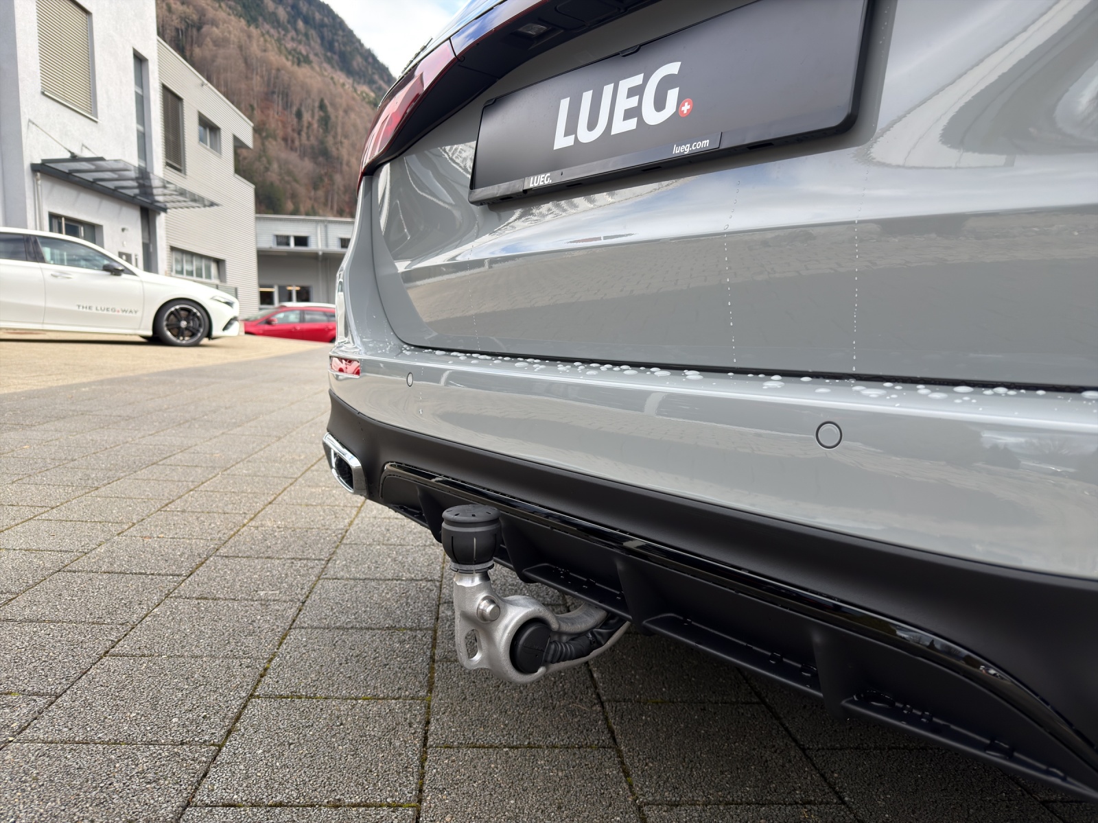 MERCEDES-BENZ E 220 d T 4Matic 9G-Tronic-image-14