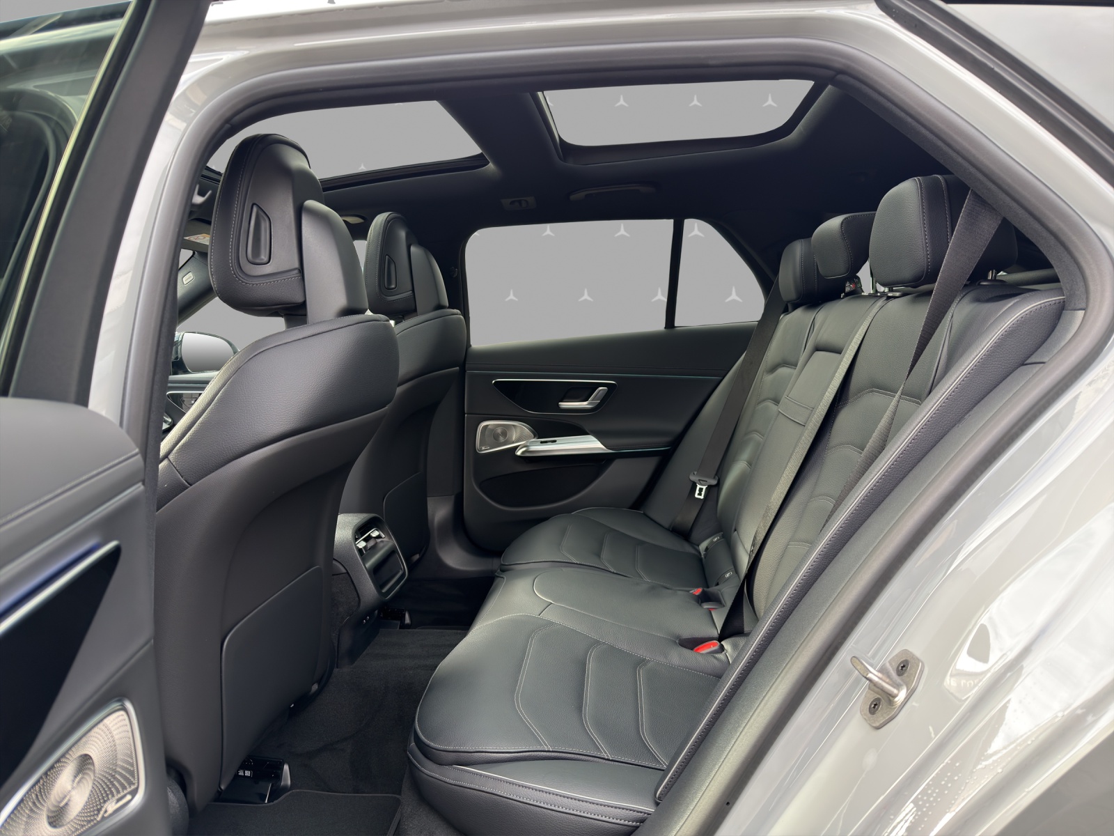 MERCEDES-BENZ E 220 d T 4Matic 9G-Tronic-image-13