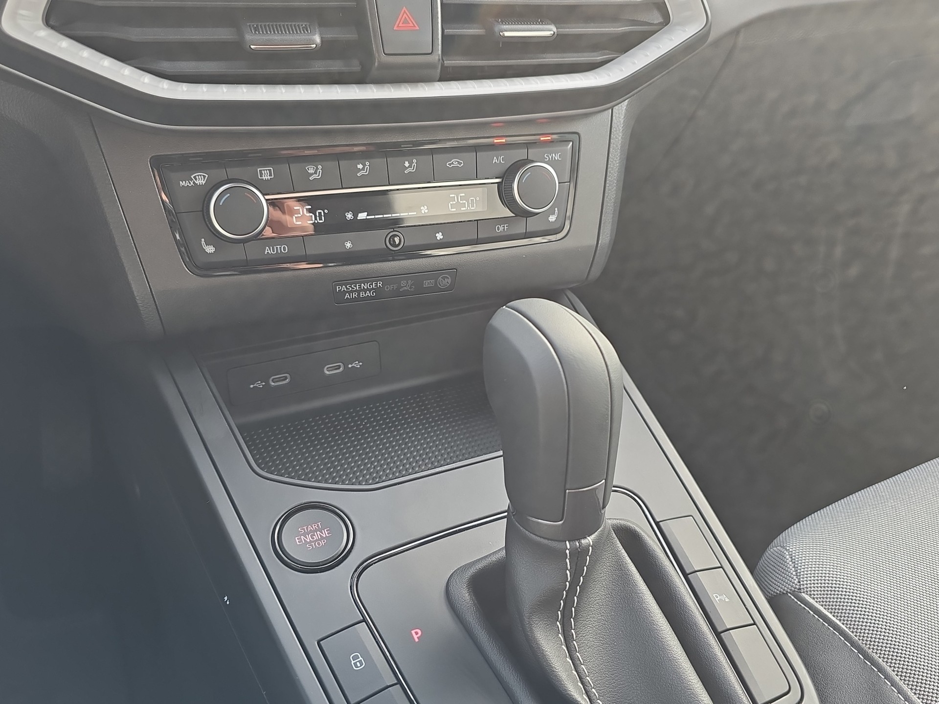 SEAT Ibiza 1.0 EcoTSI Move FR DSG-image-17