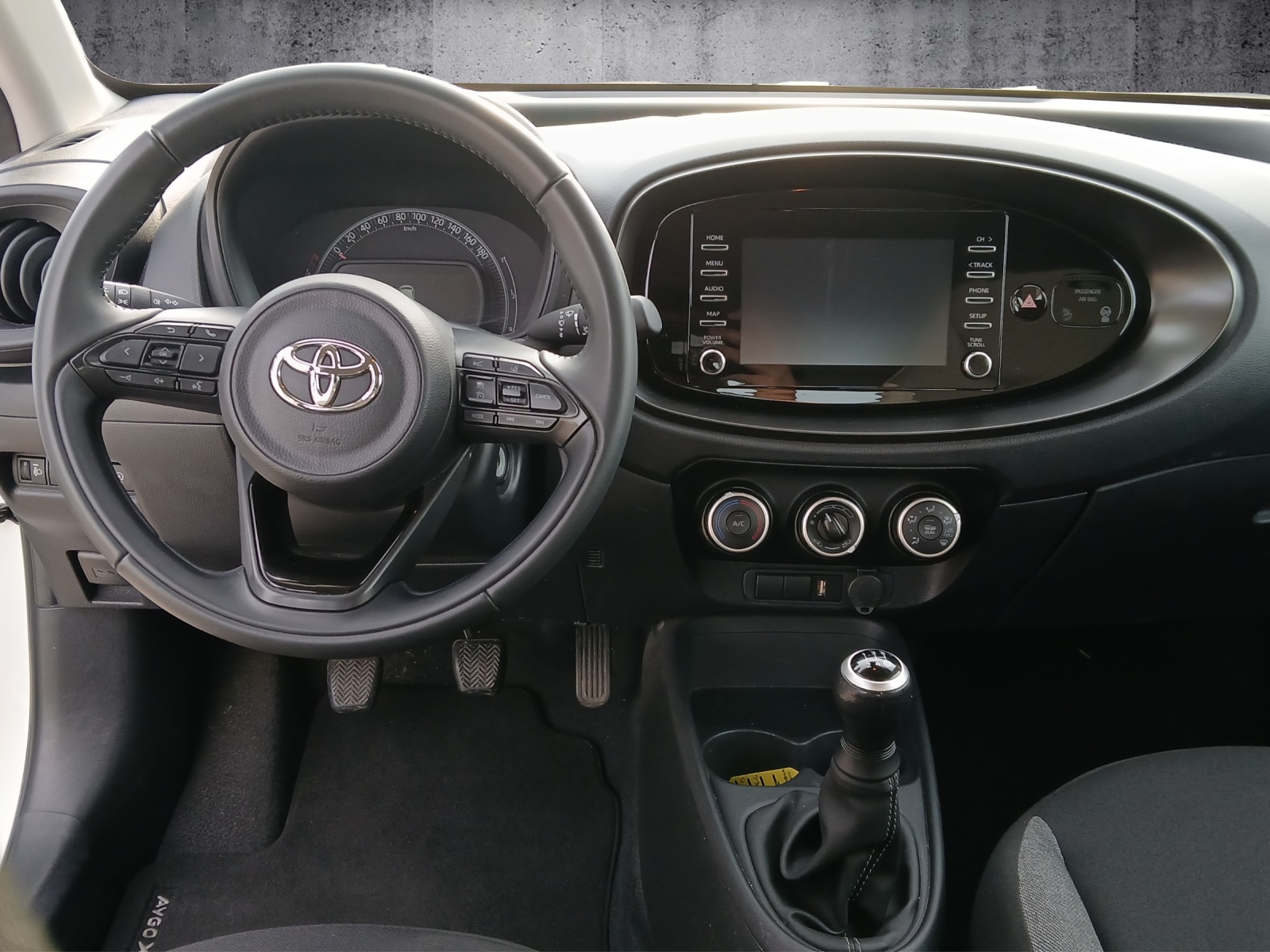TOYOTA Aygo X 1.0 VVT-i Comfort-image-4