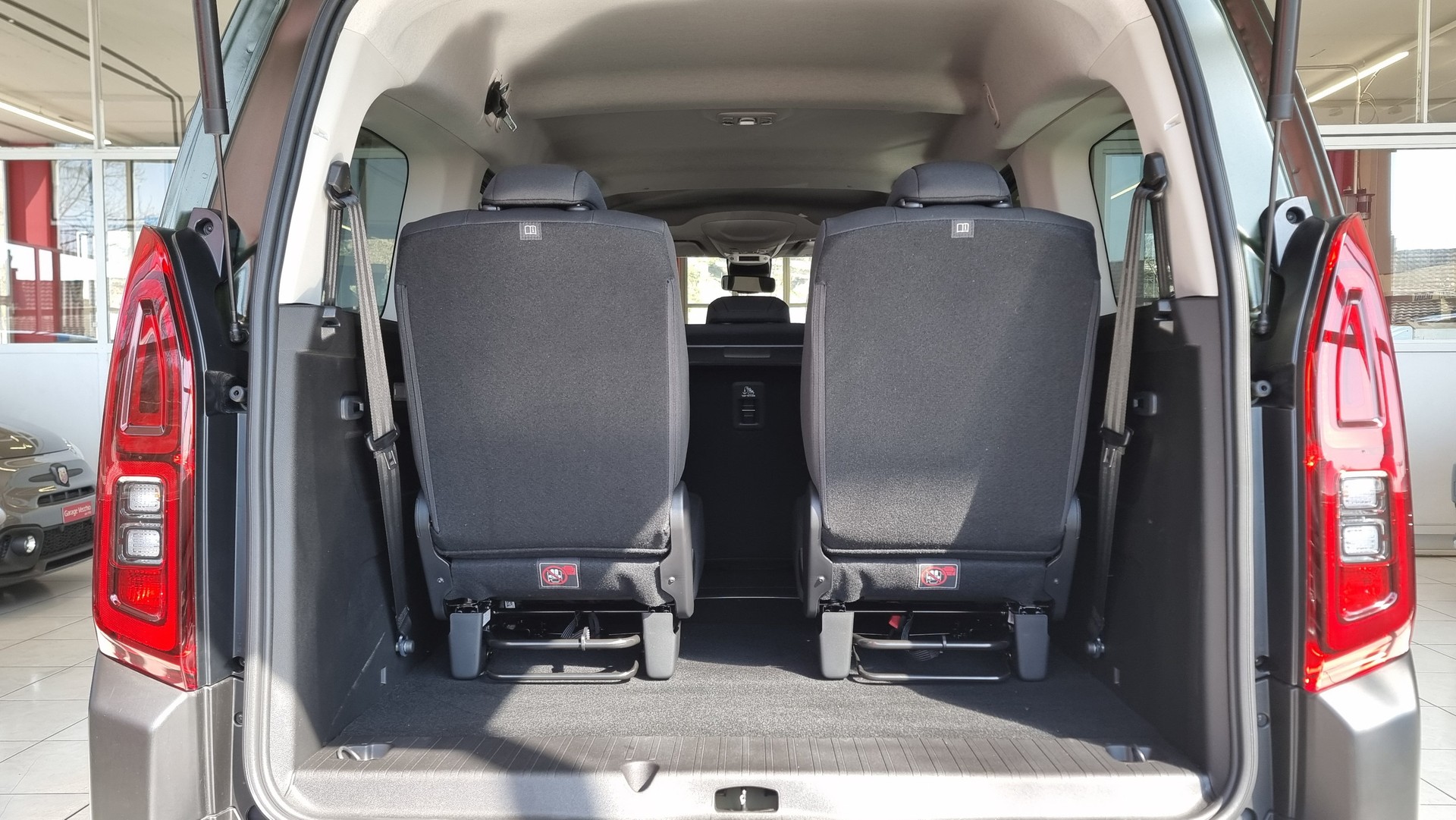 FIAT Doblo L2 1.5 BlueHDi Automat - 7 Plätze-image-12