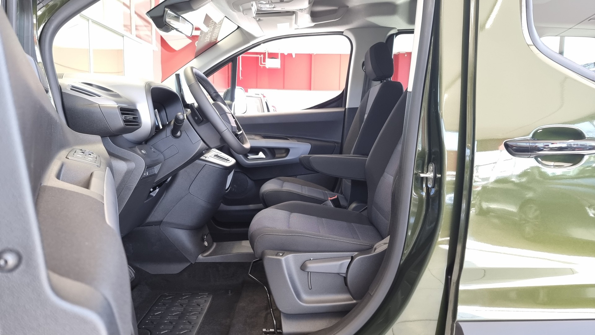 FIAT Doblo L2 1.5 BlueHDi Automat - 7 Plätze-image-22