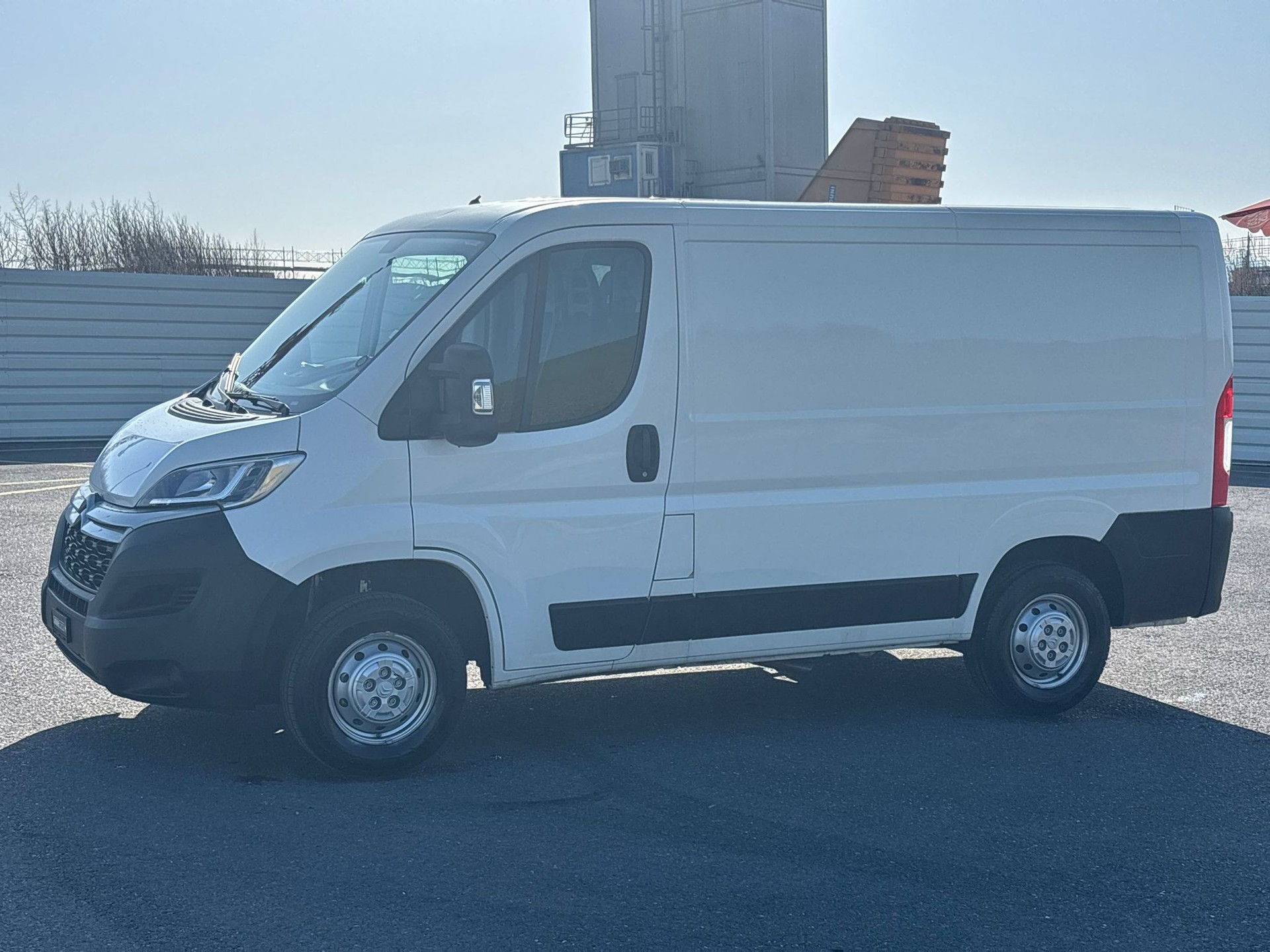 CITROEN Jumper 30 2.0 BlueHDi 110 Confort L1H1-image-19