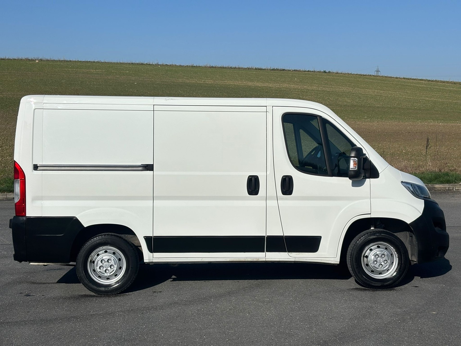 CITROEN Jumper 30 2.0 BlueHDi 110 Confort L1H1-image-7