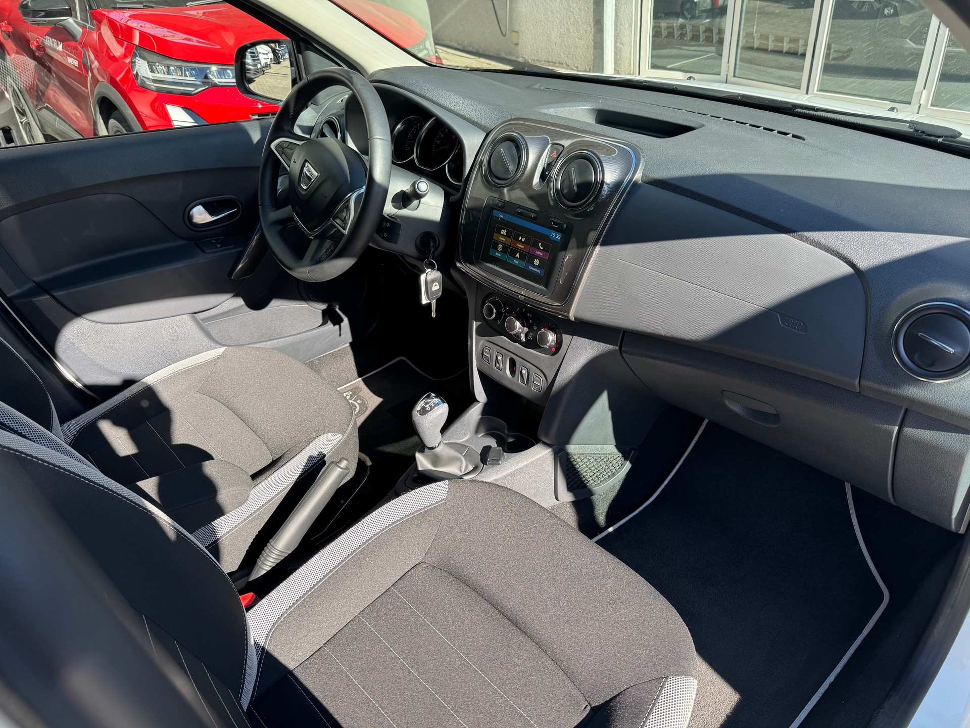 DACIA Sandero Tce 90 Stepway Automatic-image-8