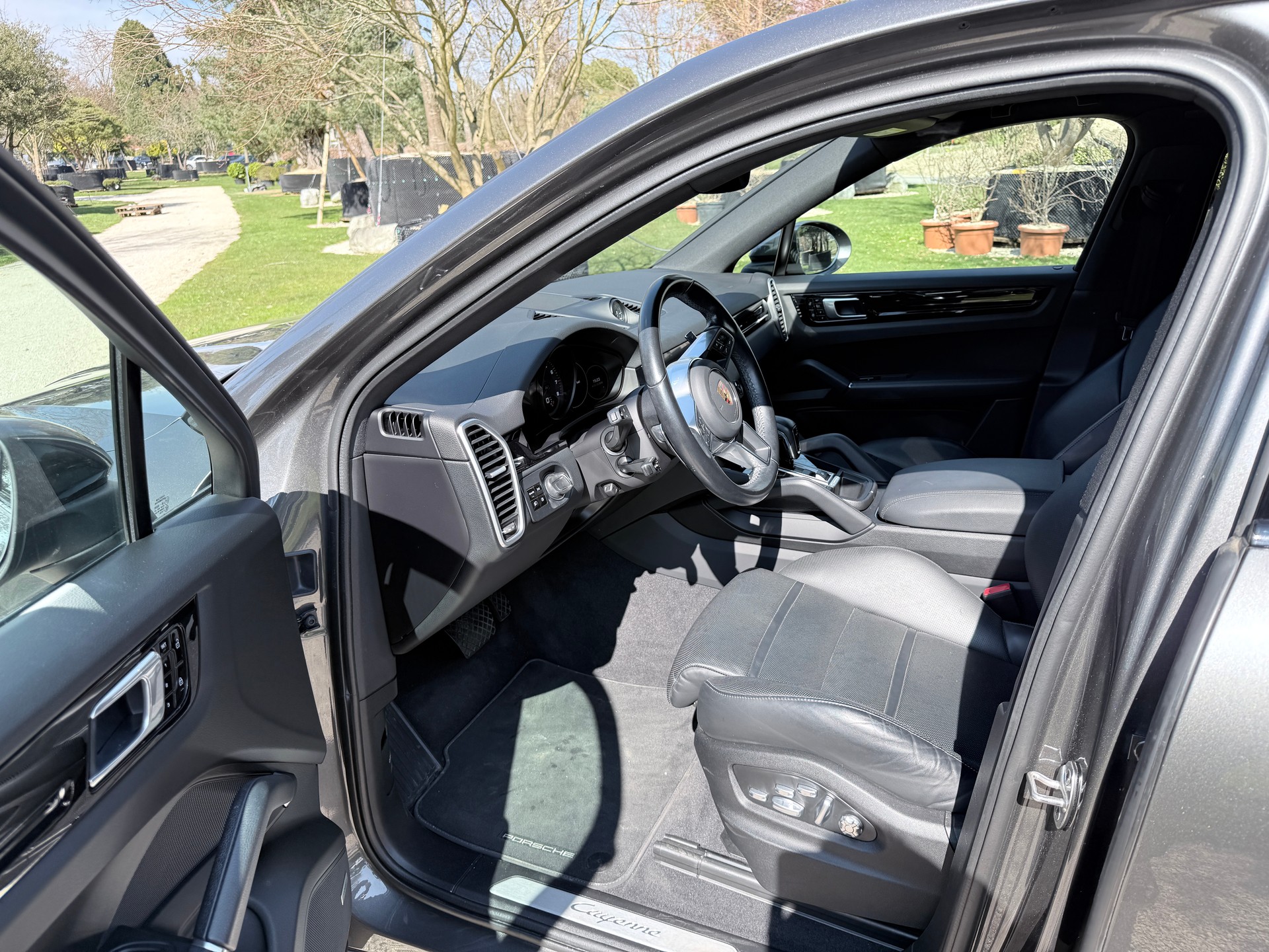 PORSCHE Cayenne Coupé-image-6