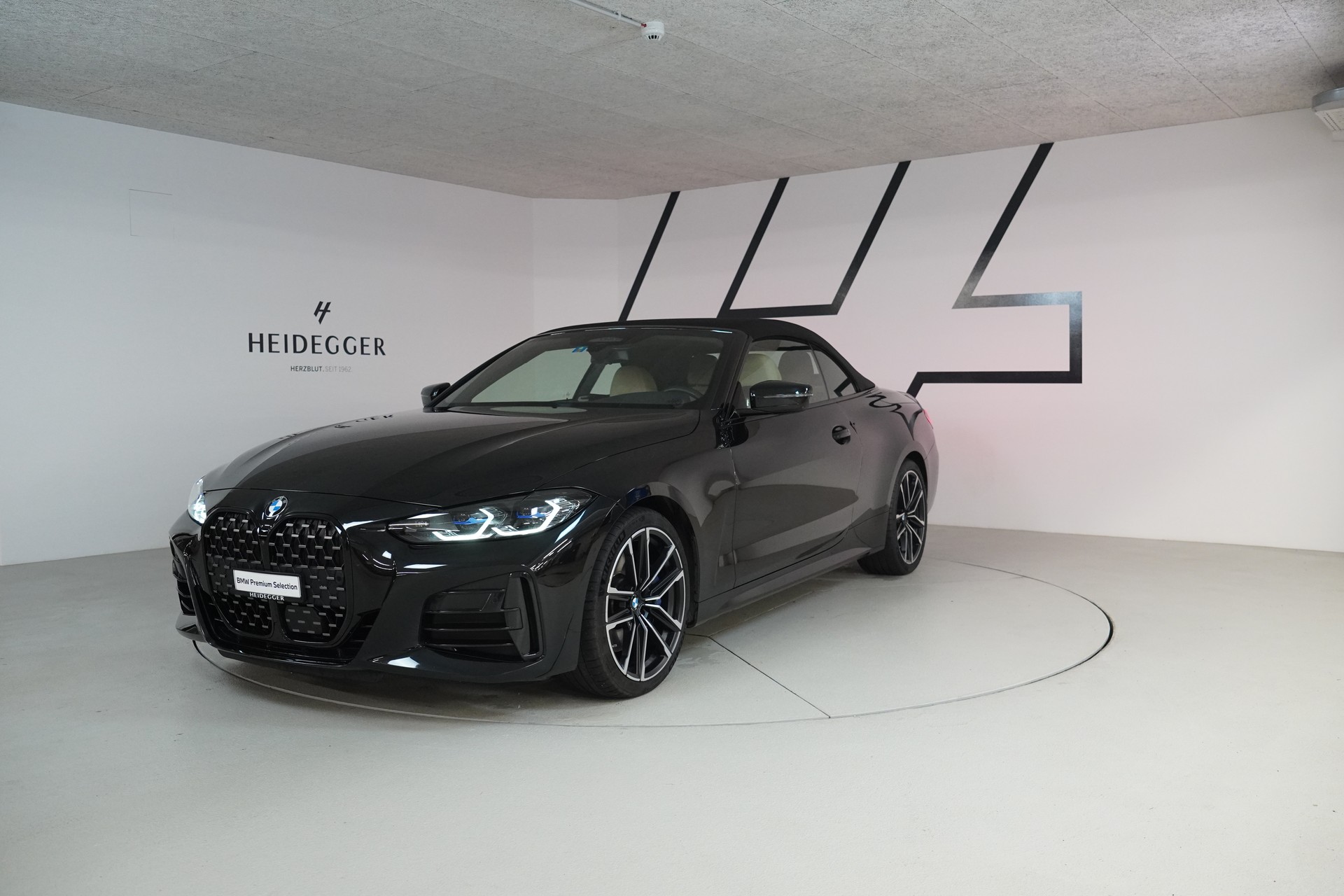 BMW M440i xDrive 48V Cabriolet Steptronic-image-0