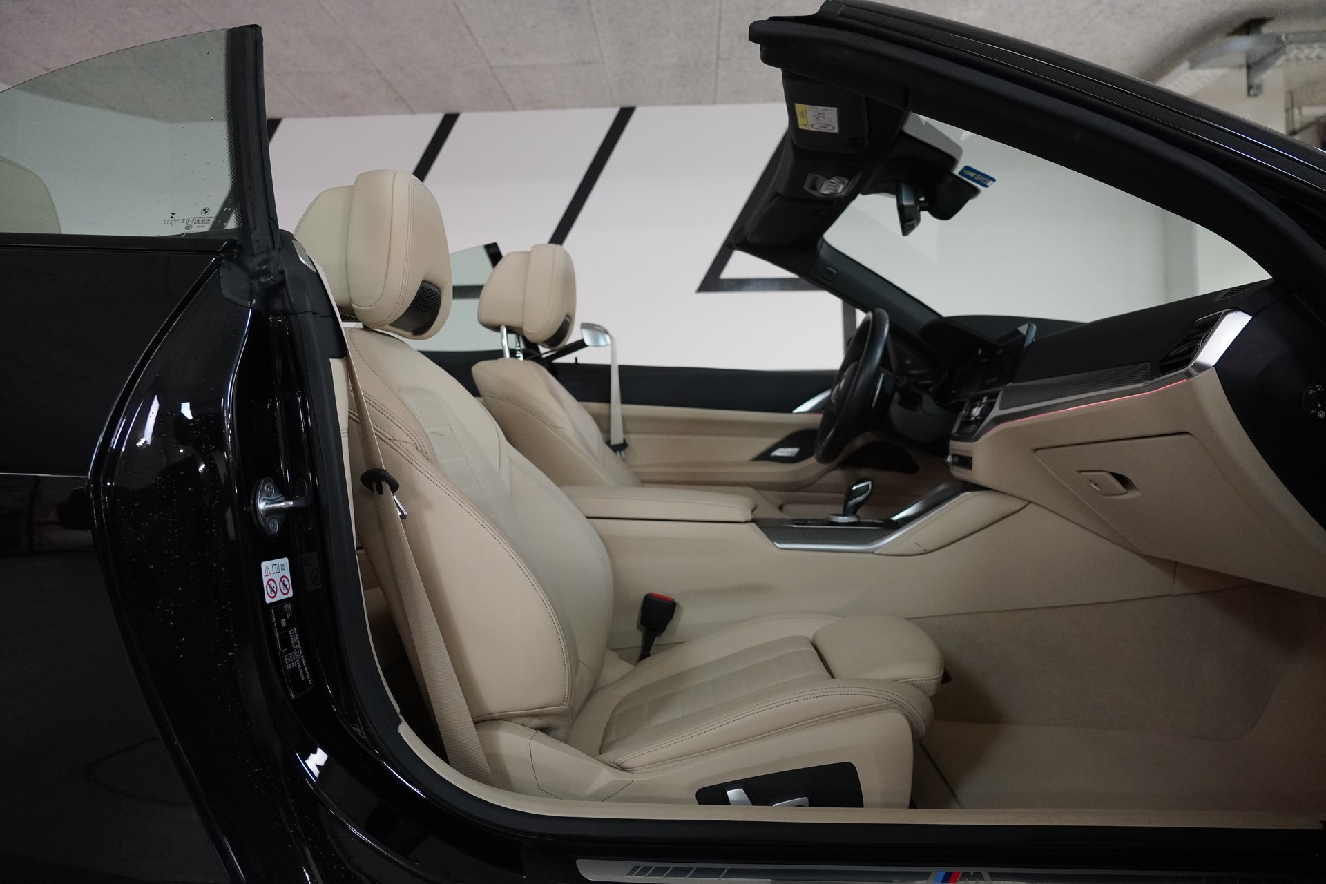 BMW M440i xDrive 48V Cabriolet Steptronic-image-20