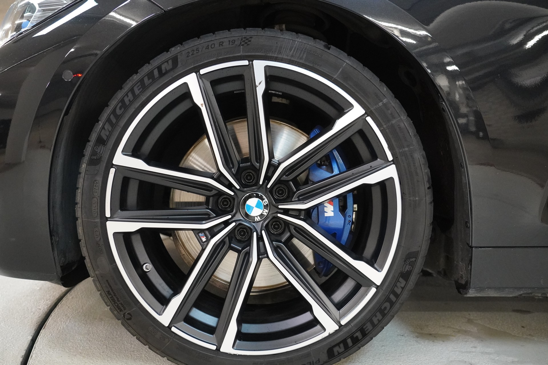 BMW M440i xDrive 48V Cabriolet Steptronic-image-17