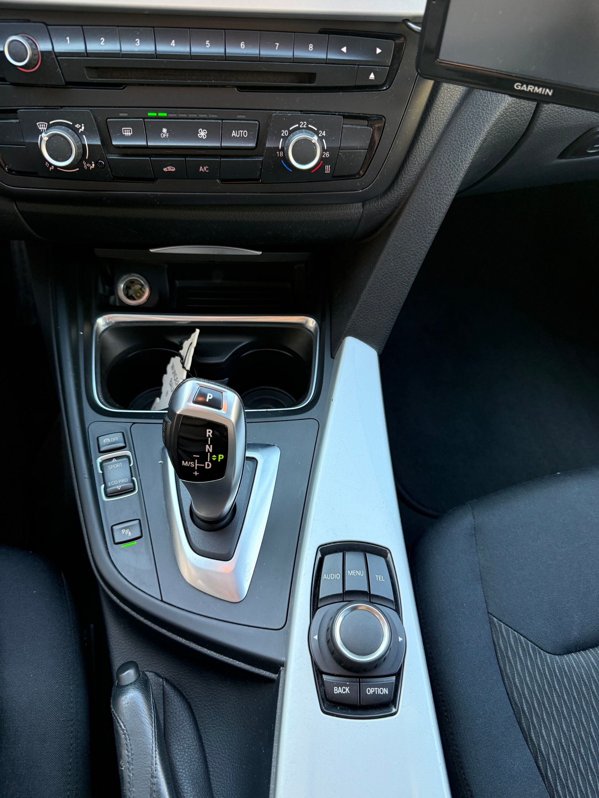 BMW 320d xDrive Steptronic-image-9