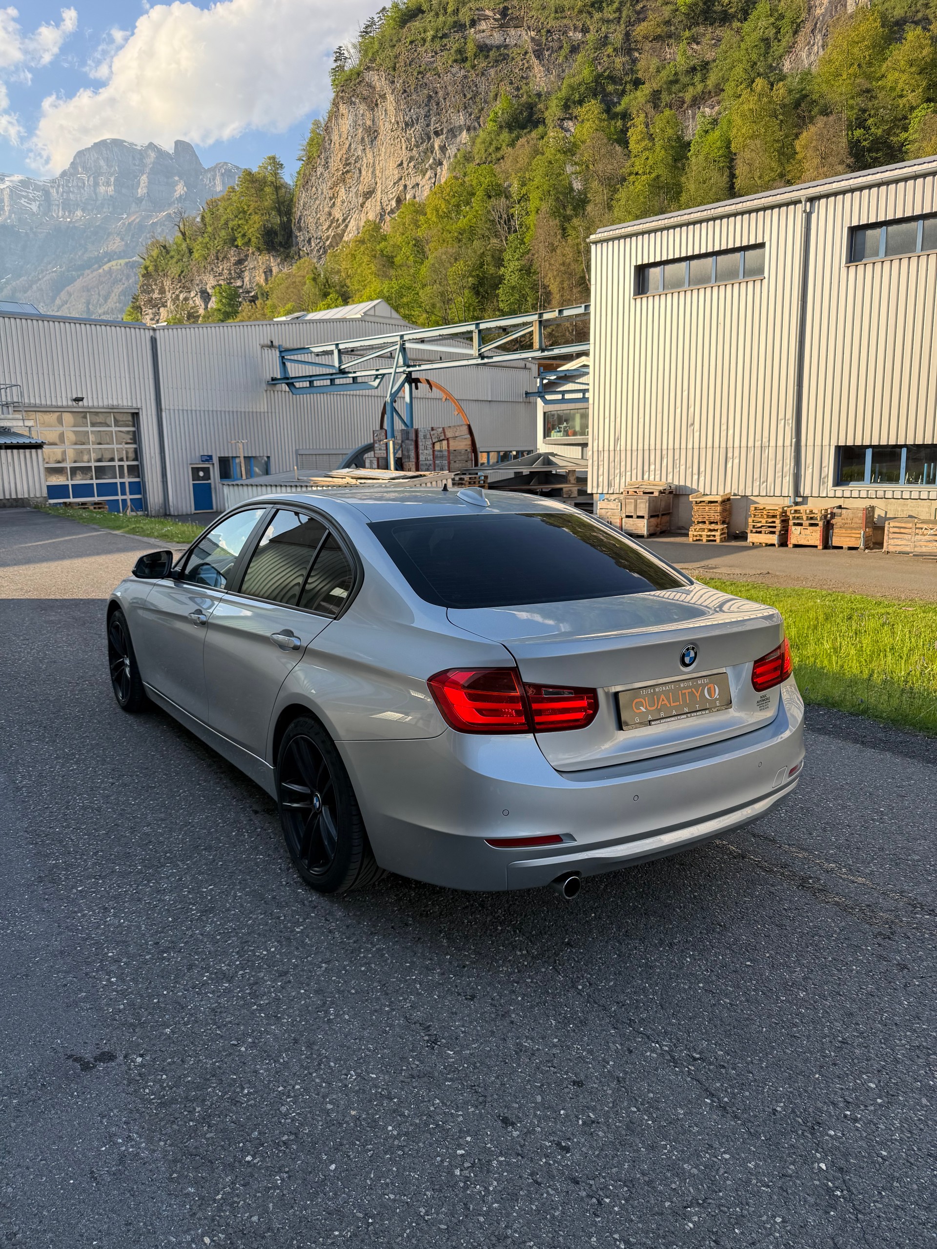 BMW 320d xDrive Steptronic-image-11