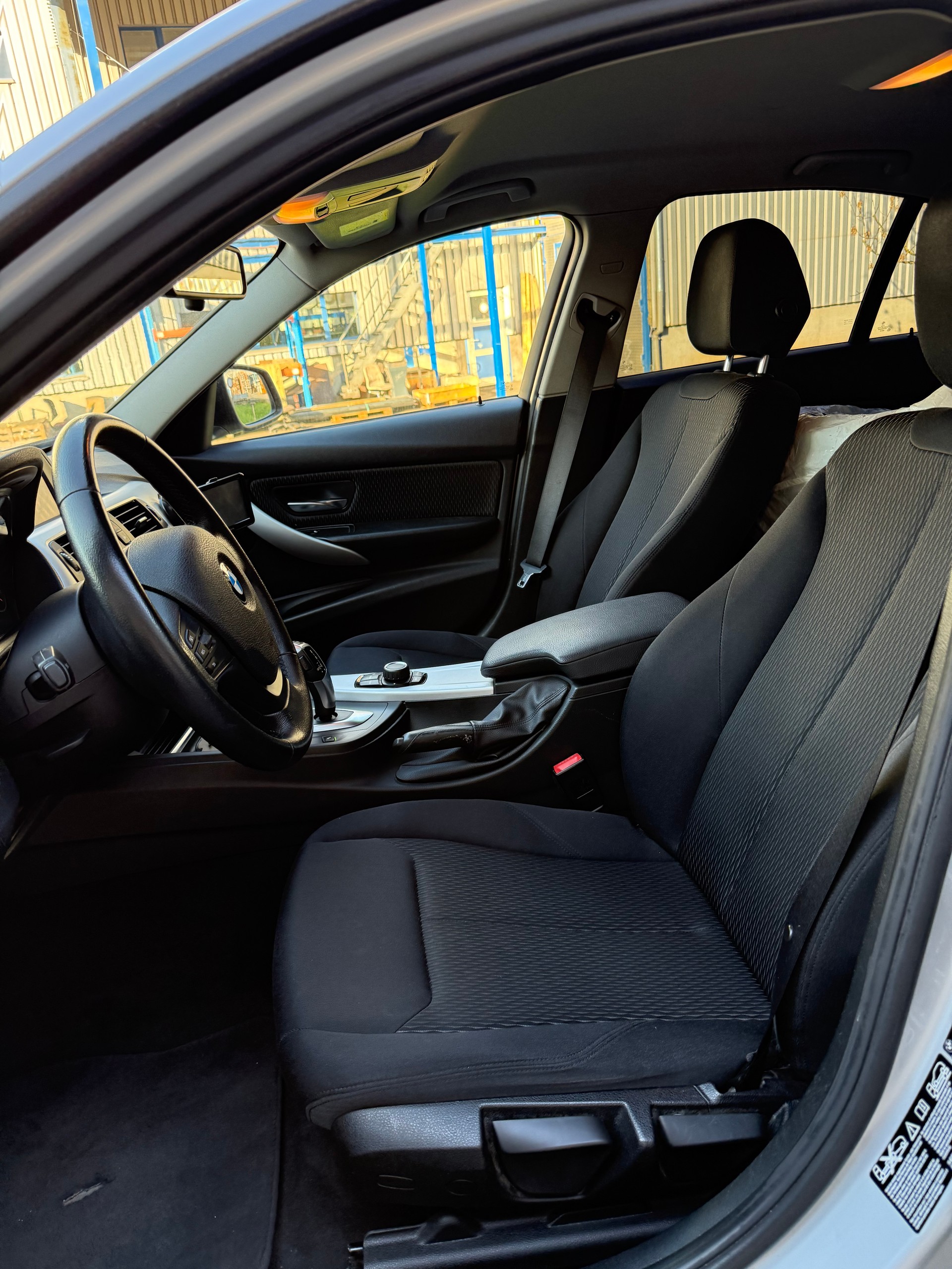 BMW 320d xDrive Steptronic-image-7