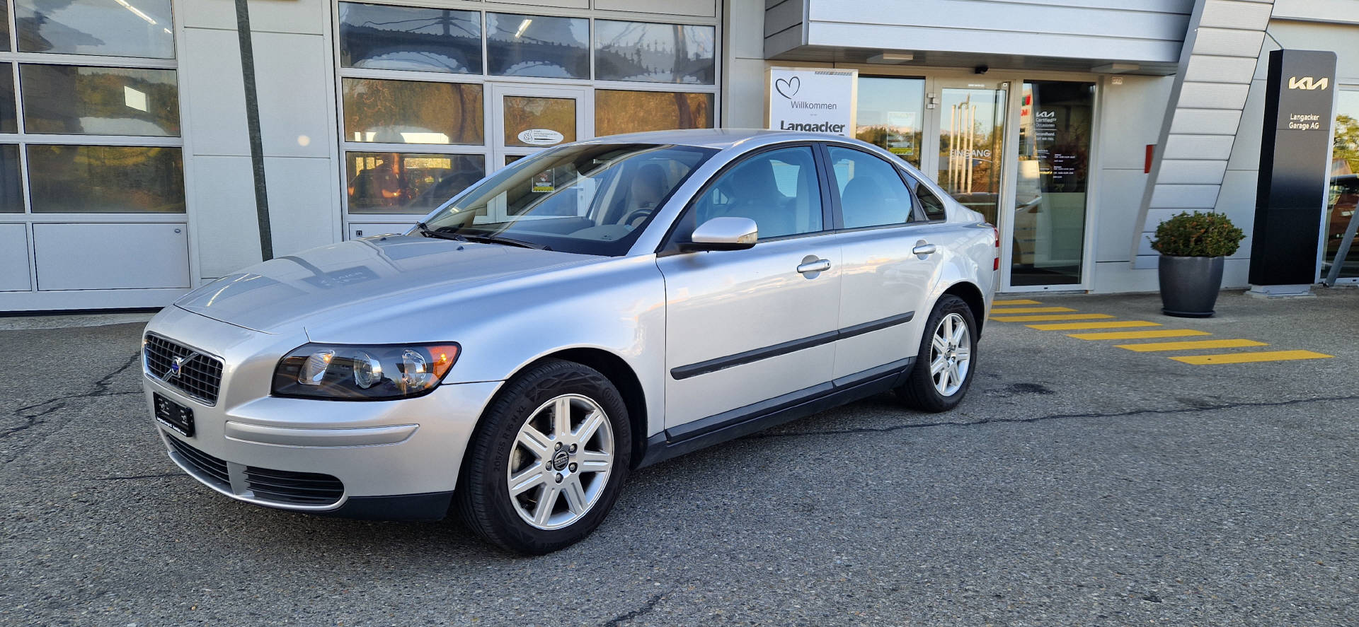 VOLVO S40 2.4I Kinetic-image-1