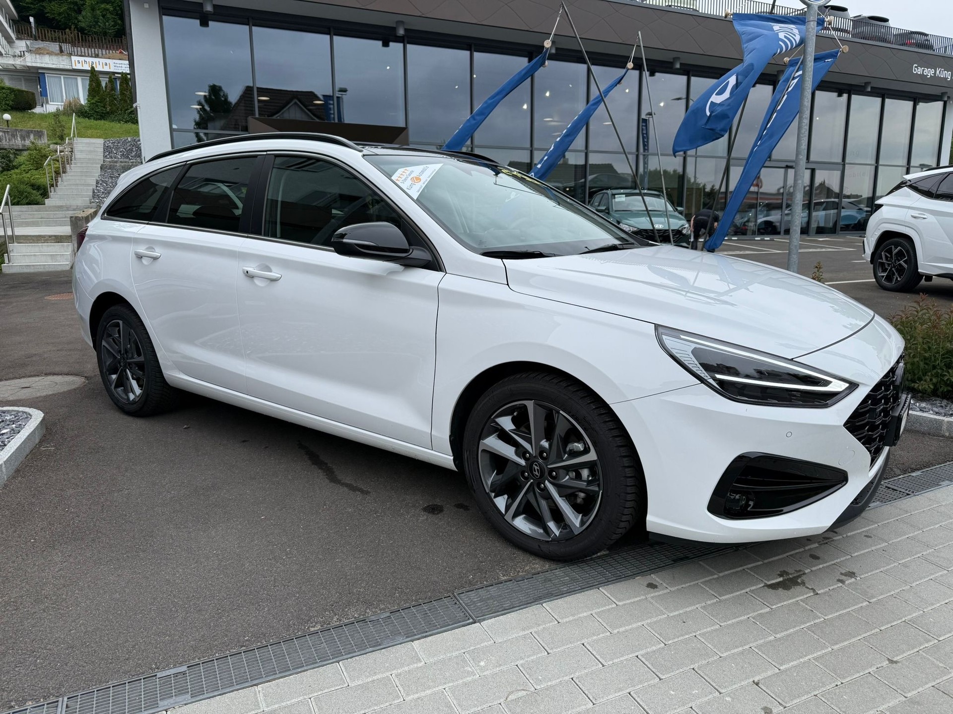 HYUNDAI i30 Wagon 1.5 T-GDi Vertex 48V MH DCT-showroom-element-2