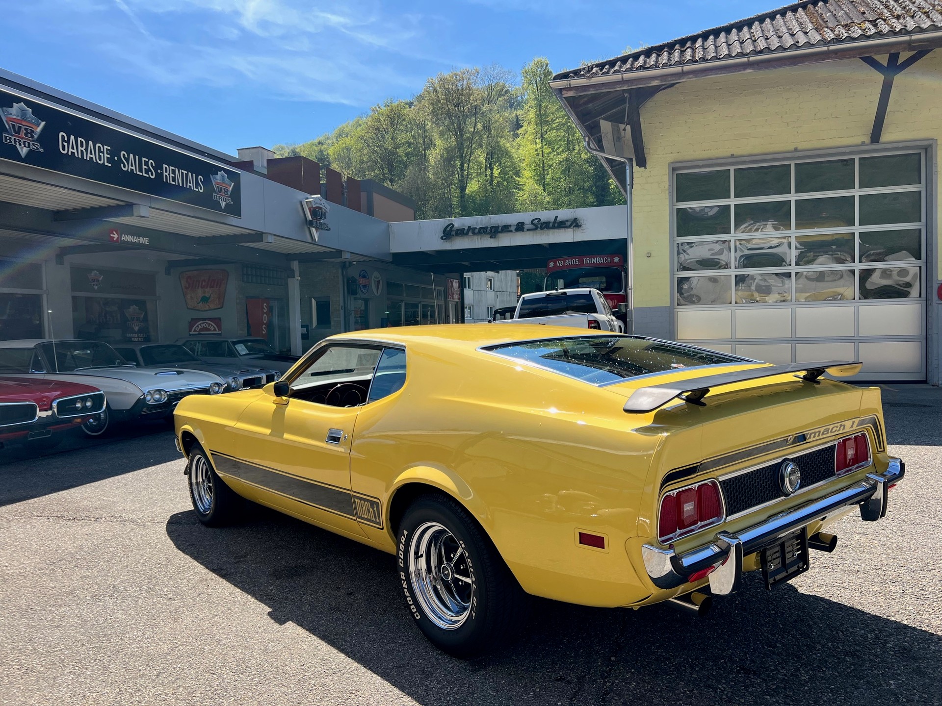 FORD Mustang Mach1-image-2