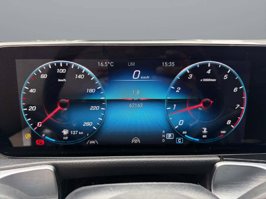 MERCEDES-BENZ GLB 250 AMG Line 4matic-image-10