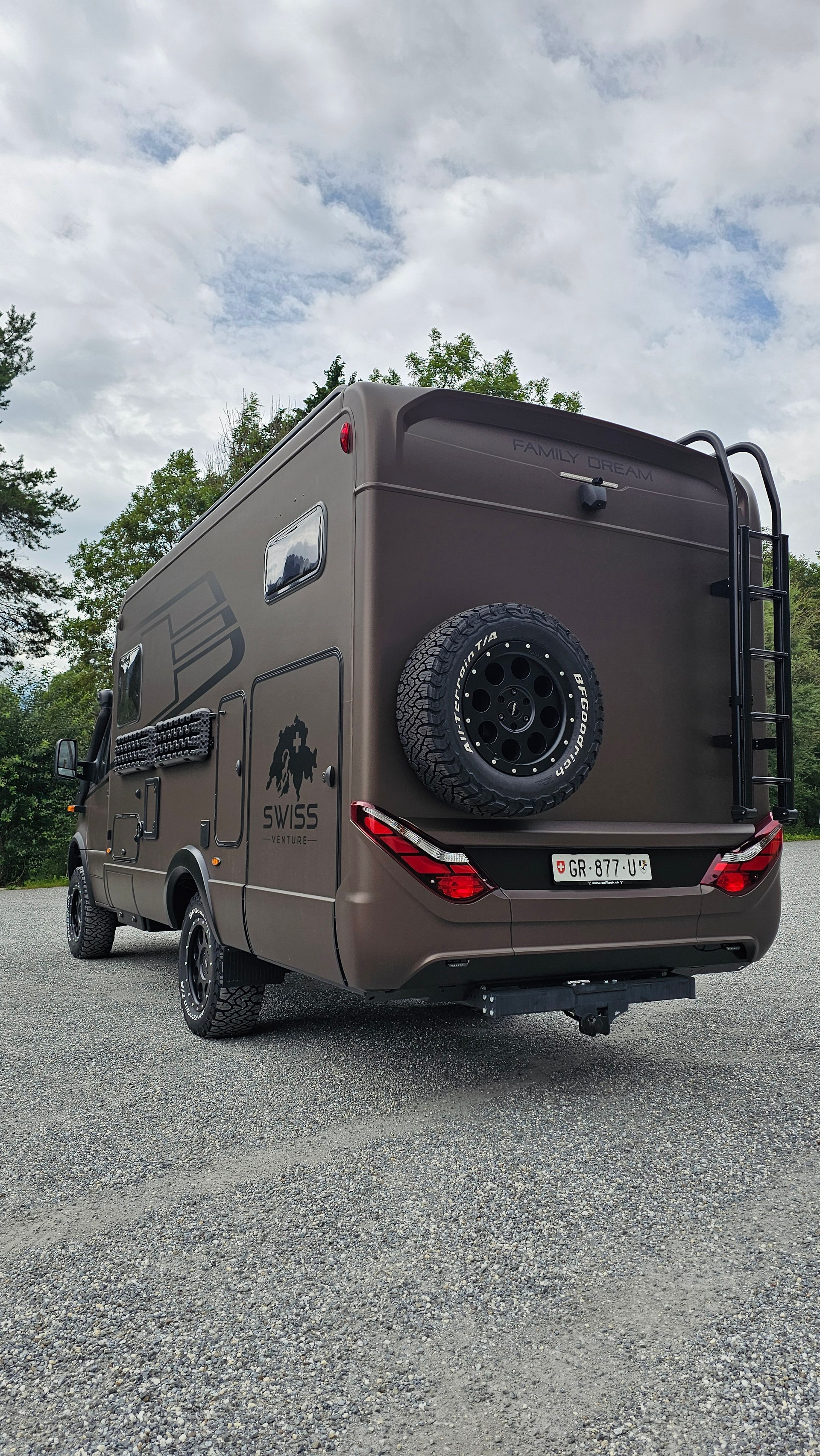 HYMER MLT 580 4x4 by Swiss Venture-image-2