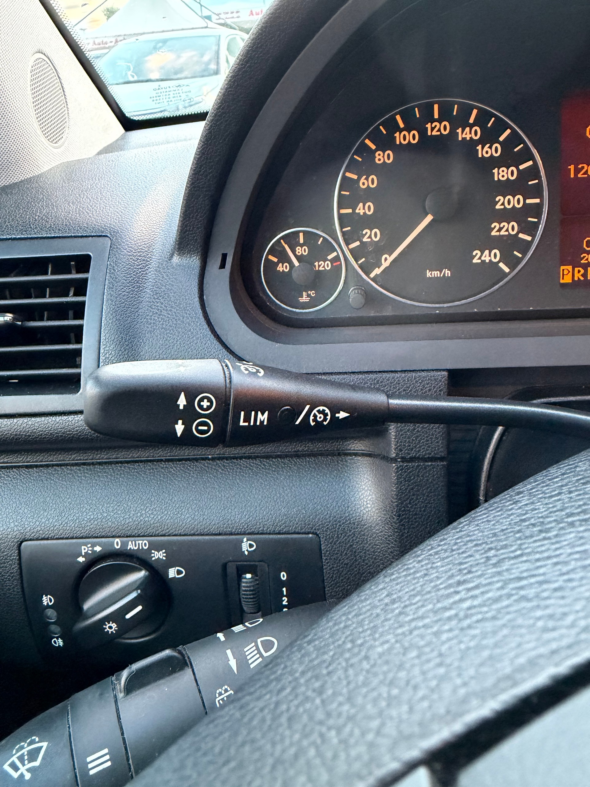 MERCEDES-BENZ A 150 Classic My first star Autotronic-image-12