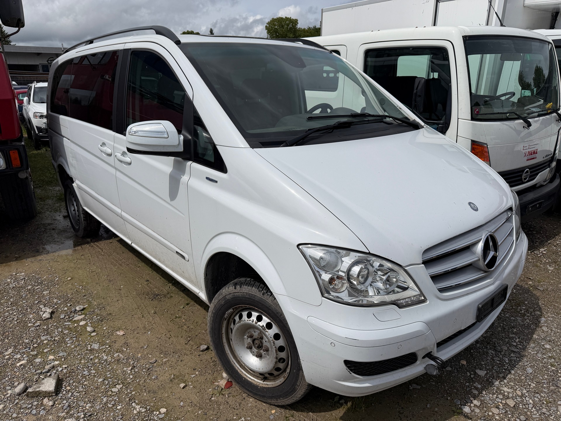 MERCEDES-BENZ Viano 2.2 CDI Blue Eff. Ambiente Ed. L 4Matic A-image-1