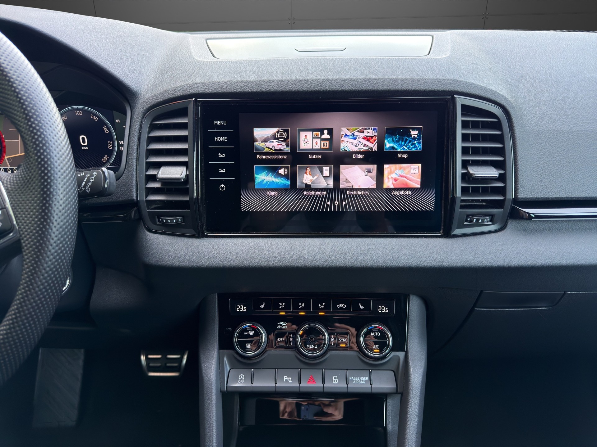 SKODA Karoq 2.0 TSI SportLine 4x4 DSG-image-12