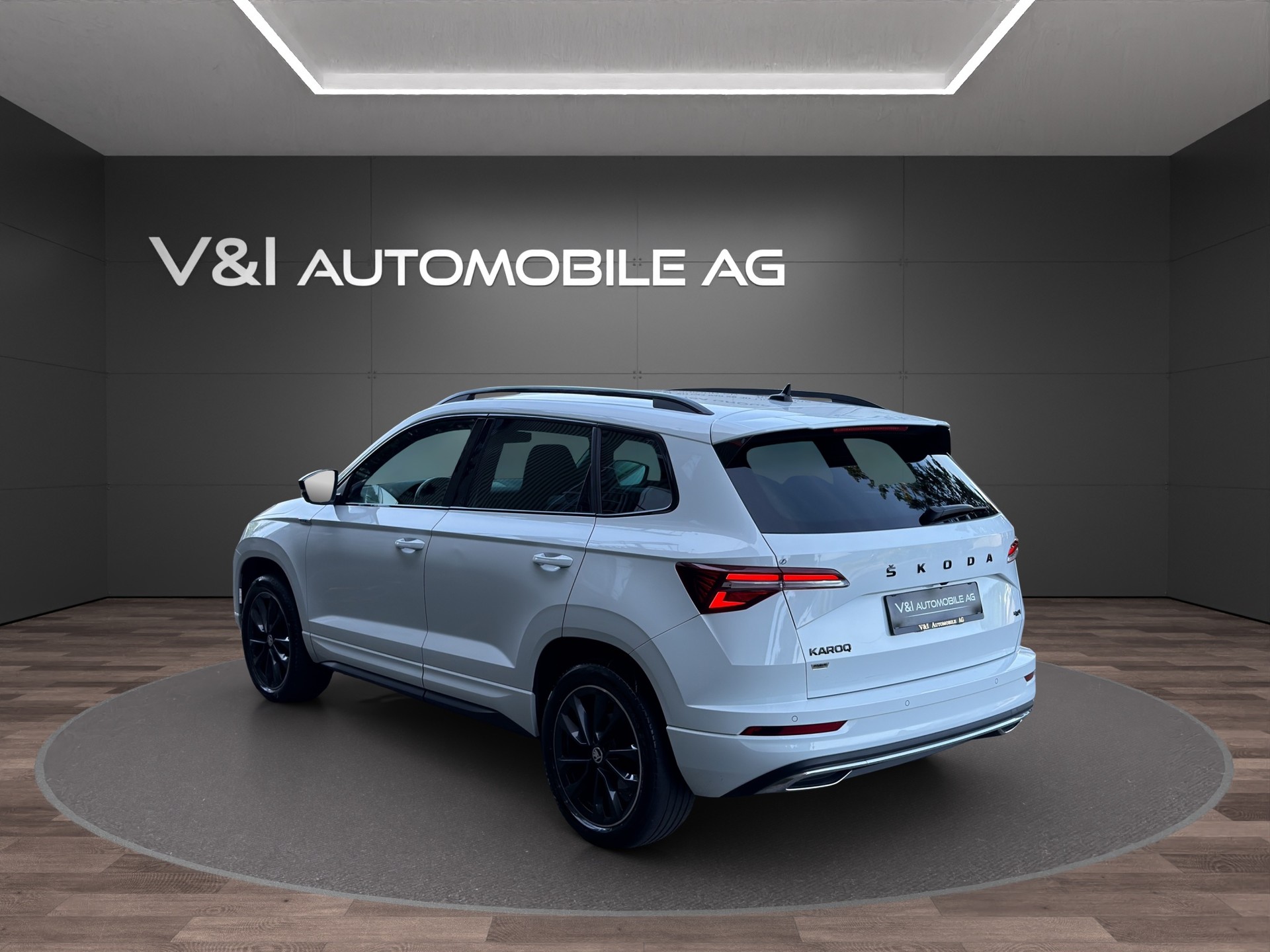 SKODA Karoq 2.0 TSI SportLine 4x4 DSG-showroom-element-3