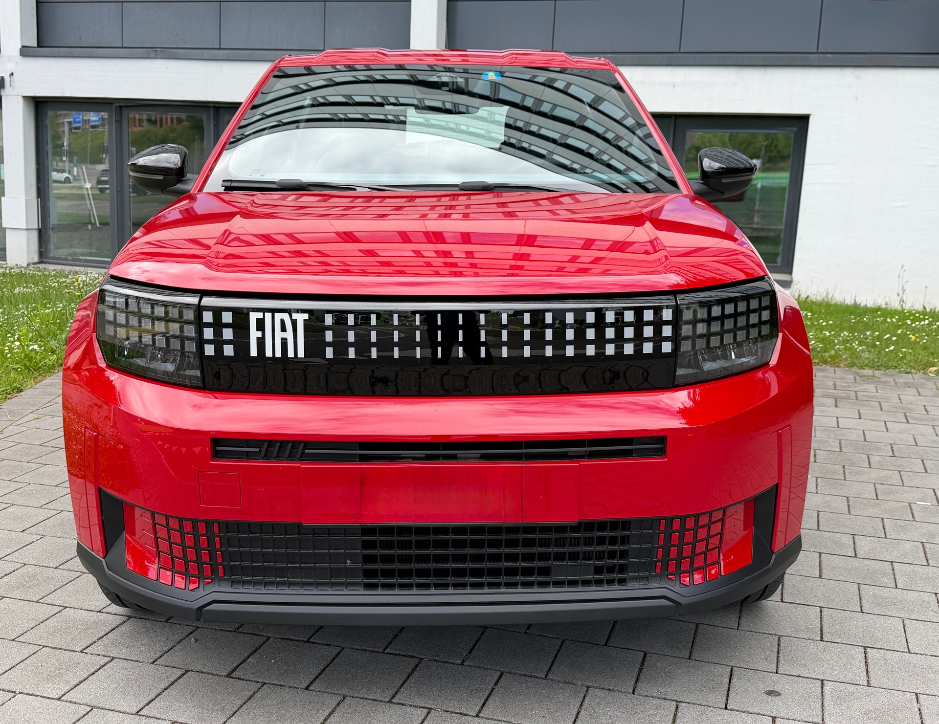 FIAT Grande Panda Elektro 🔋 Red 🔴-image-2